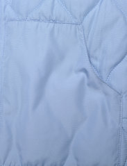 Svea - K. Quilted Vest - vêtements d'extérieur - light blue - 3