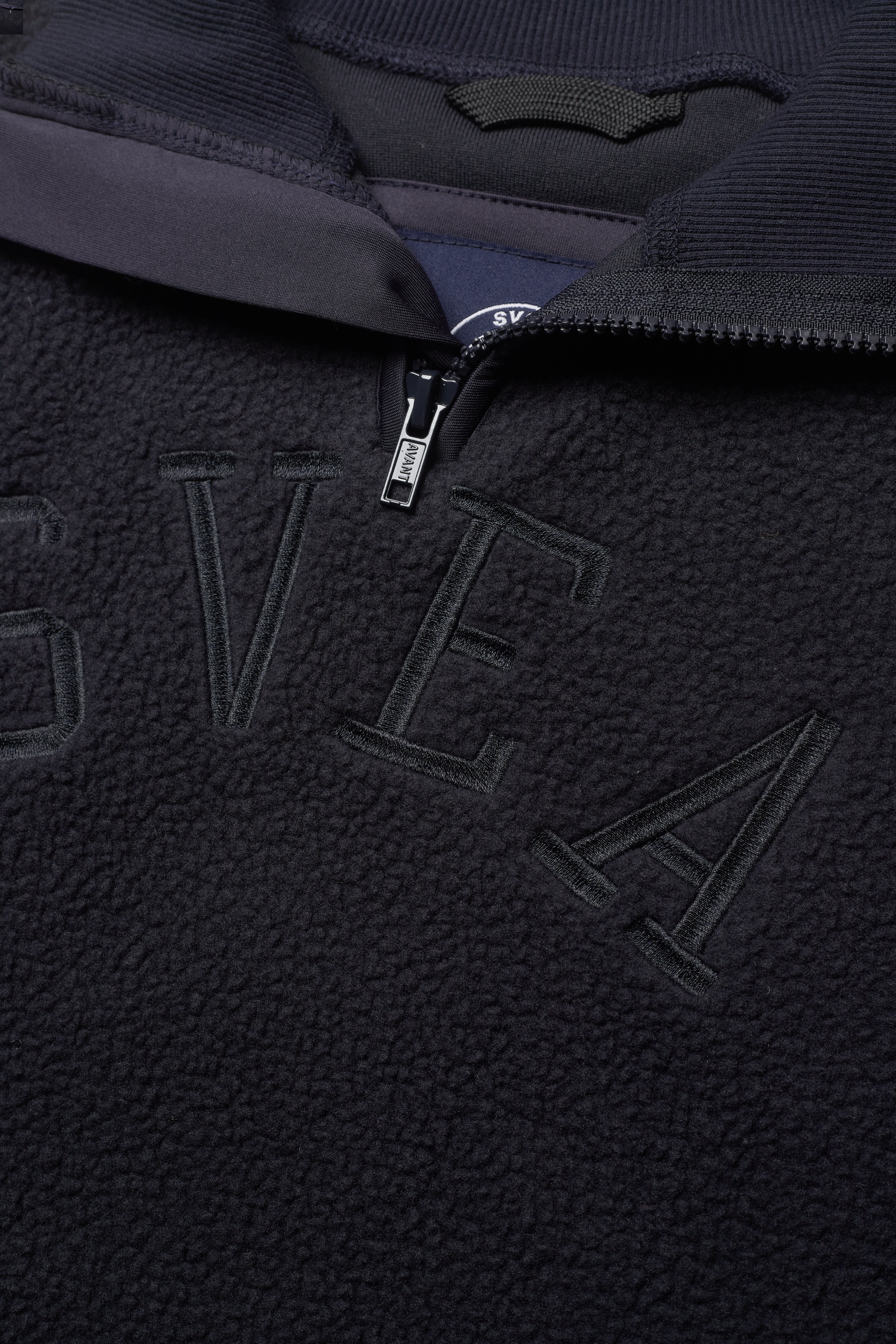 Svea - K. Half Zip Pile Sweat - navy - 3