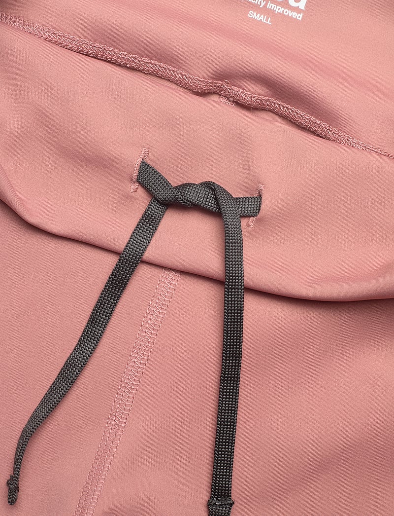 Svea - W. Sporty Seam Shorts - 1/2 pikkus - pink - 3