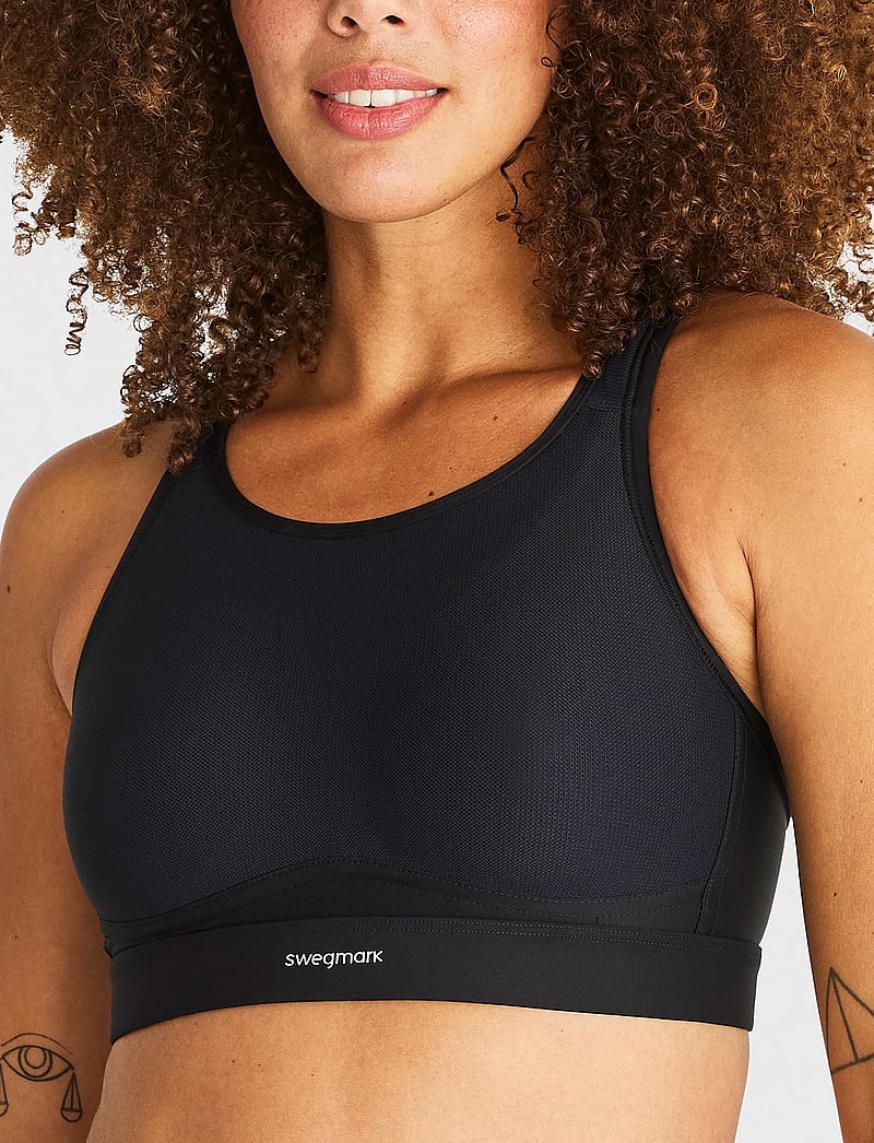 Swegmark - VICTORIOUS STRENGTH SPORTS BRA SPACER MOULDED CUPS - sport-bhs - black - 0