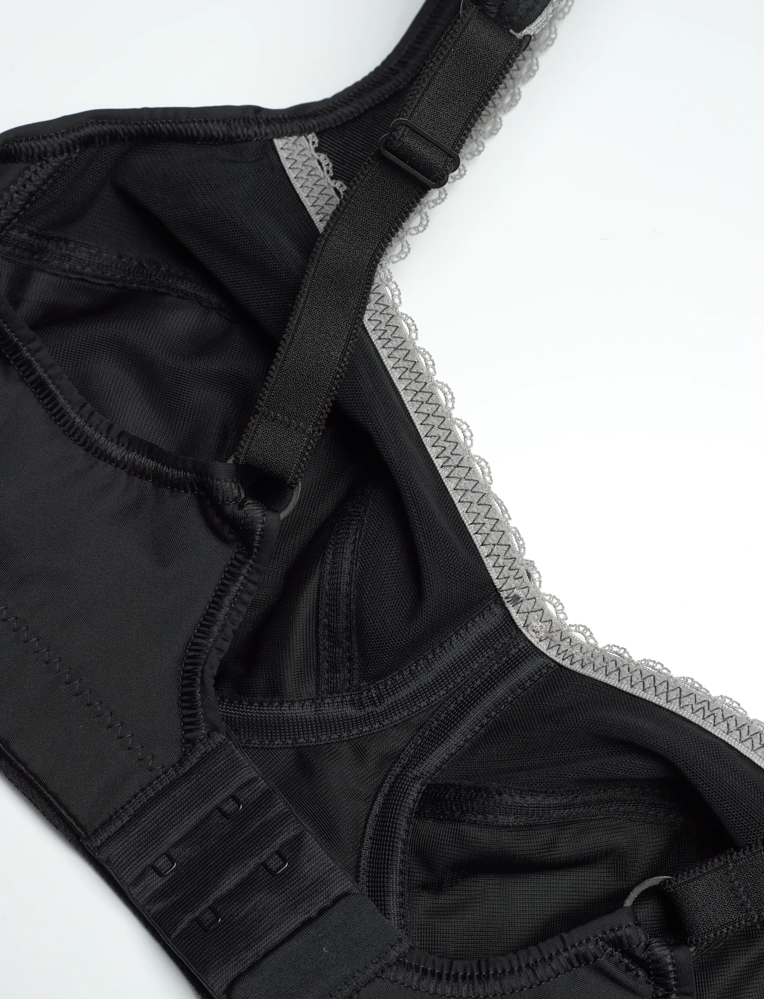 Swegmark - SHADOW Soft bra RECO - bügellose bhs - black - 3