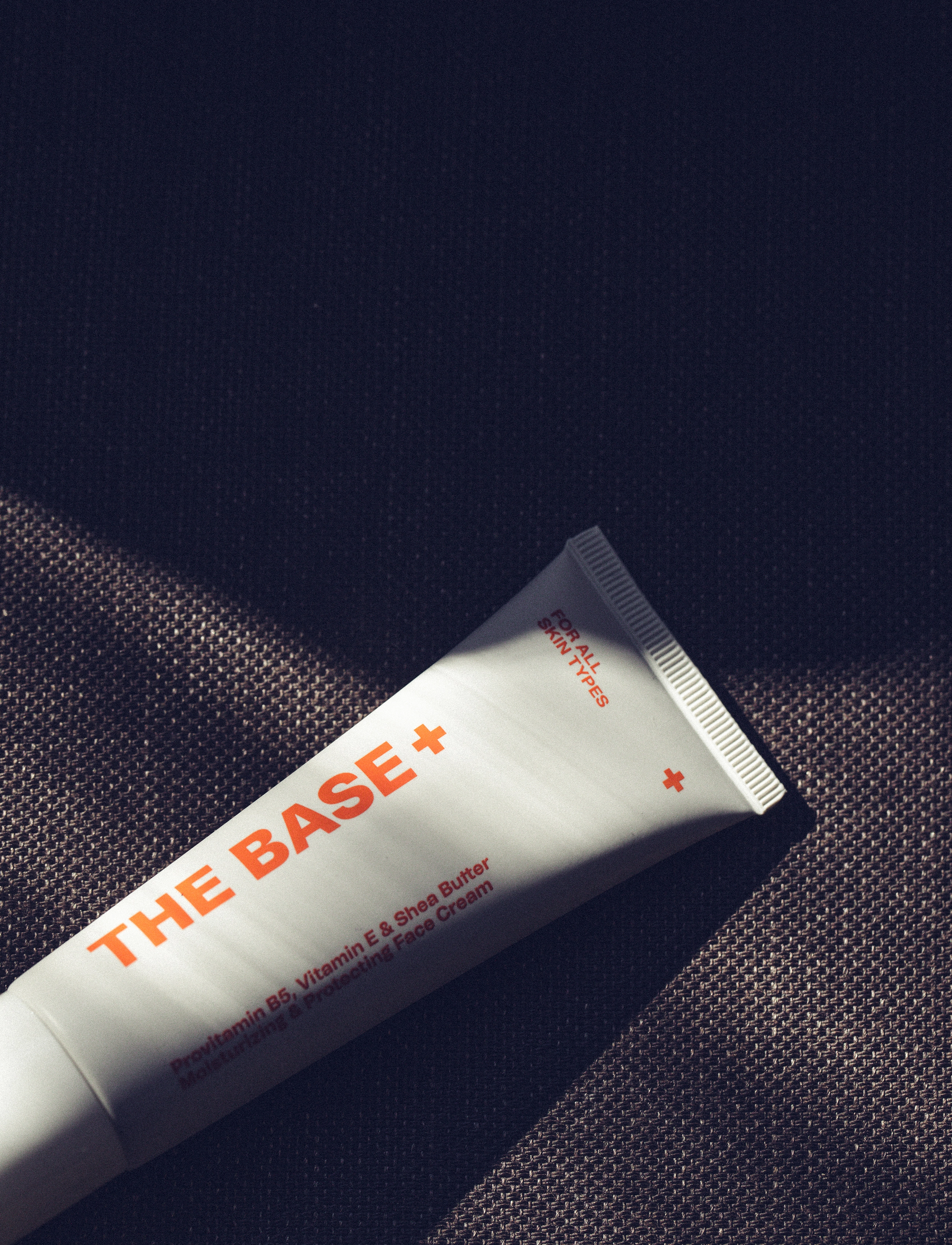 Swiss Clinic The Base+, 50 ml, Nude, Fugtighedscreme > Dagcreme, Dame