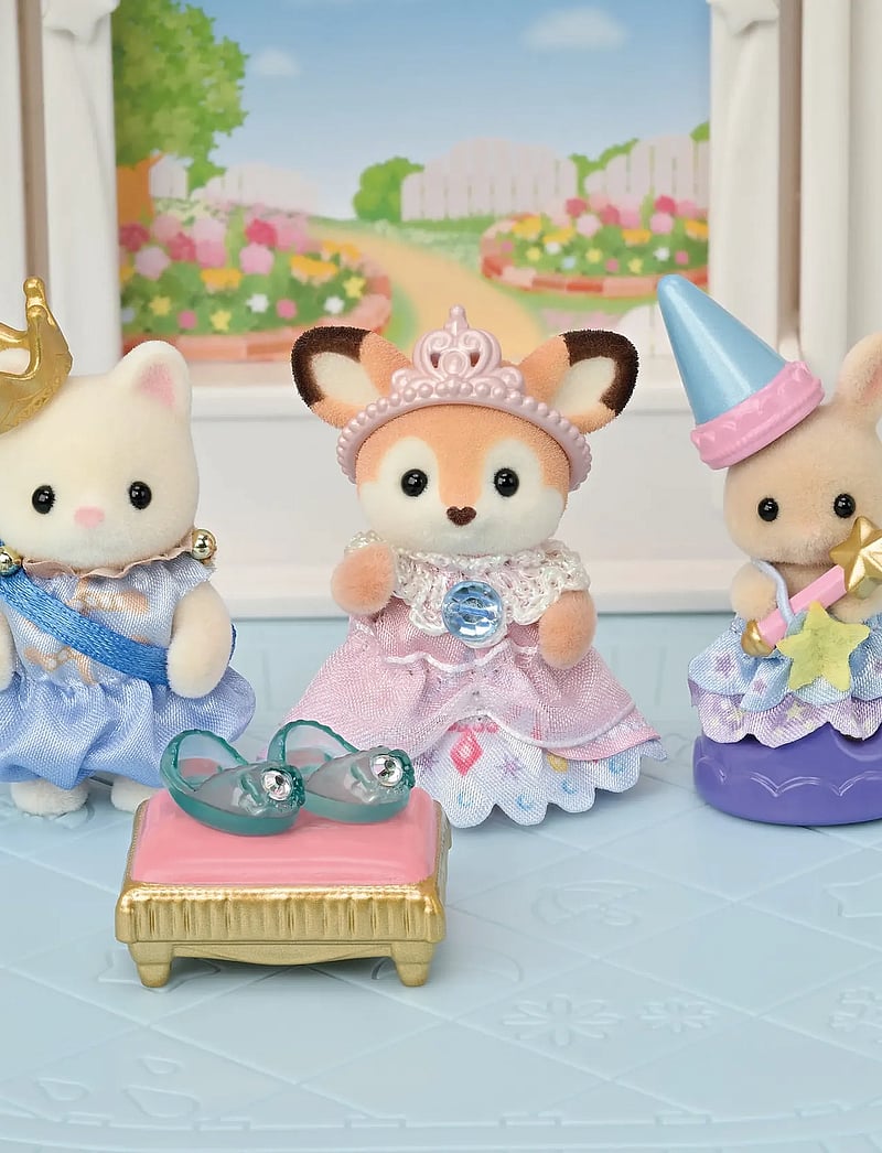 Sylvanian families - Nursery Princess Play Set - play sets - mixed - 3