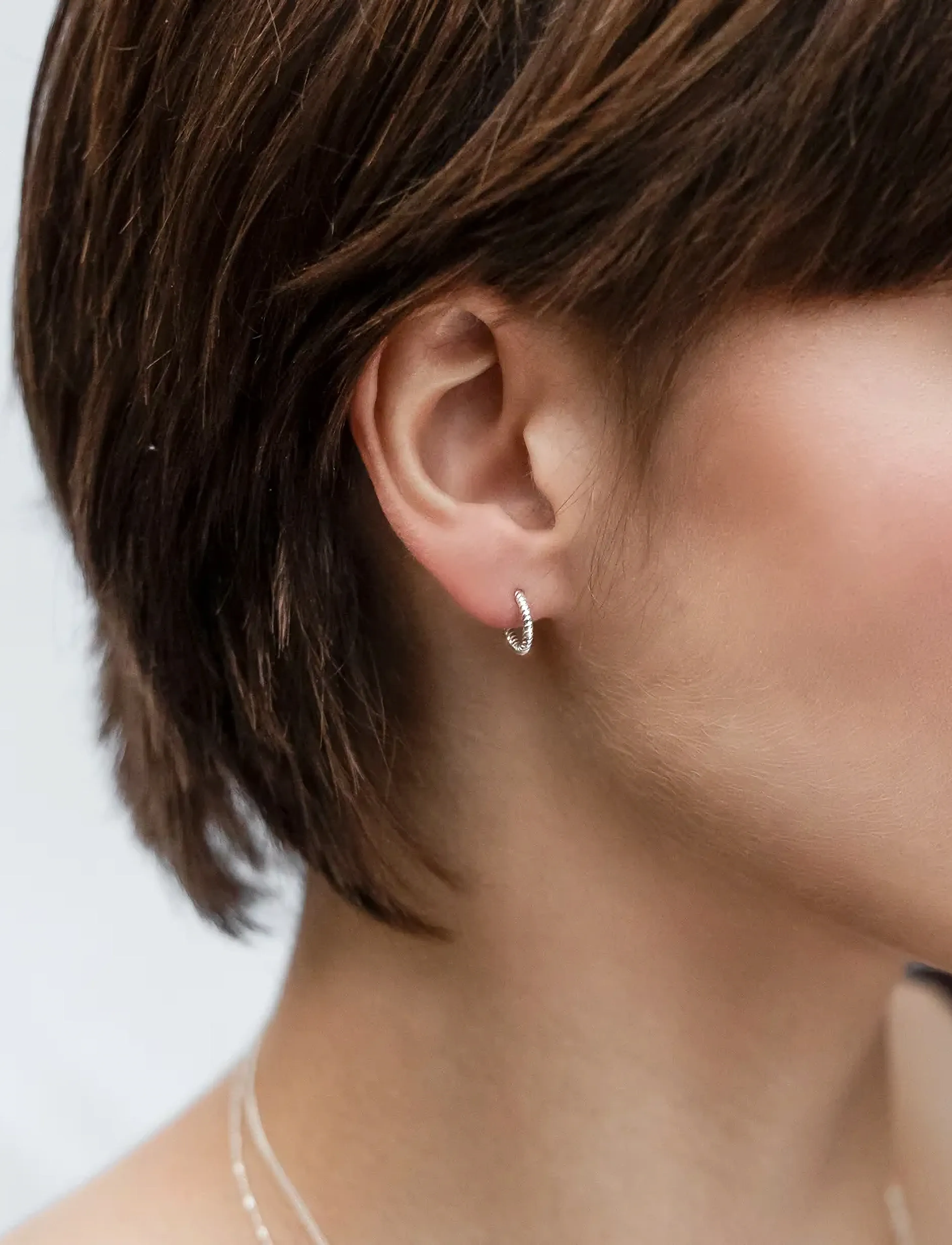 Syster P Beloved Twisted Small Hoops Gold, One Size, Earrings, Silber - Hoops, Frauen