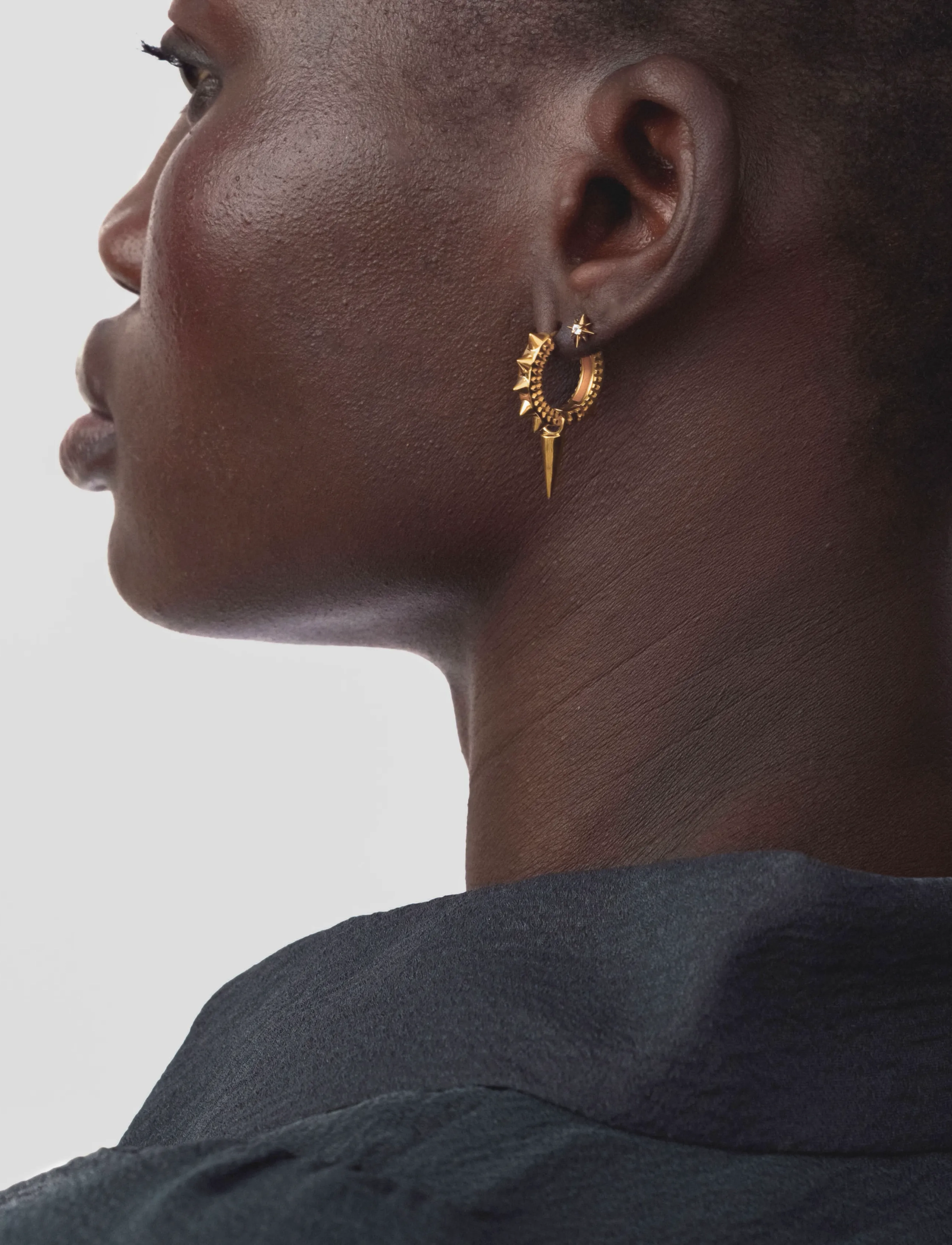 Syster P - North Star Stud Earrings Gold - stud earrings - gold - 2