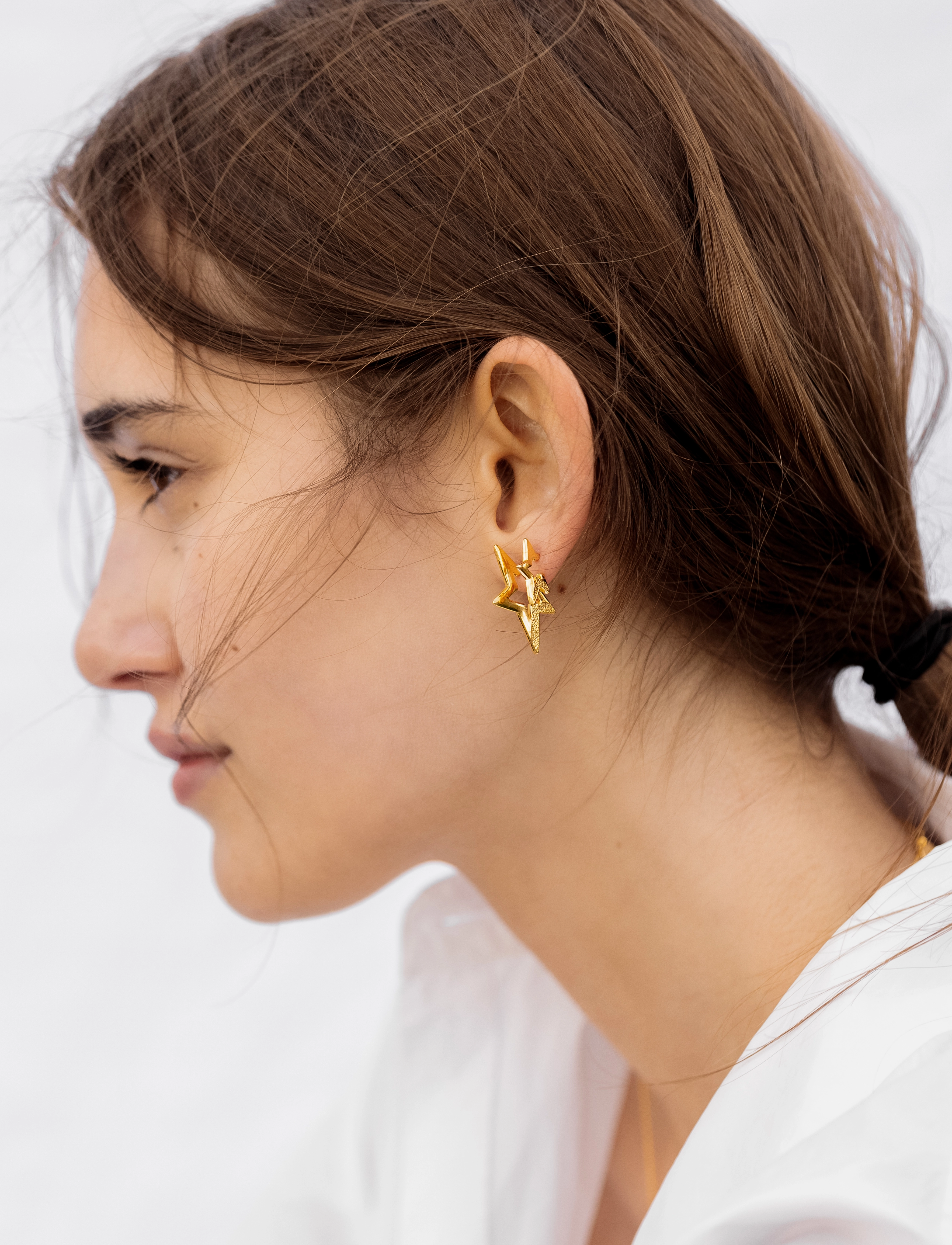 Syster P - Megastar Small Earrings Gold - gold - 4