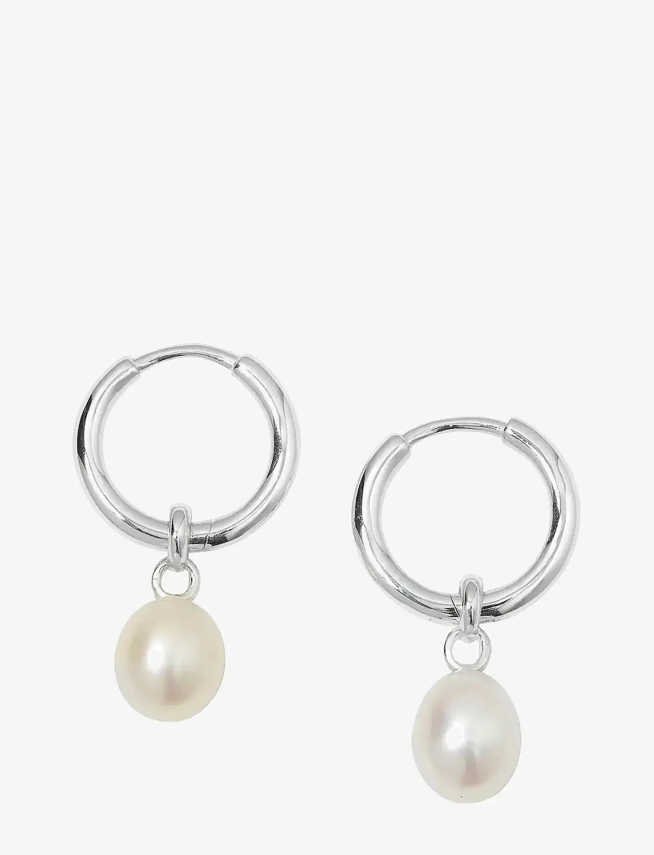 Syster P - Treasure Pearl Hoops Silver - perleøreringe - silver - 1