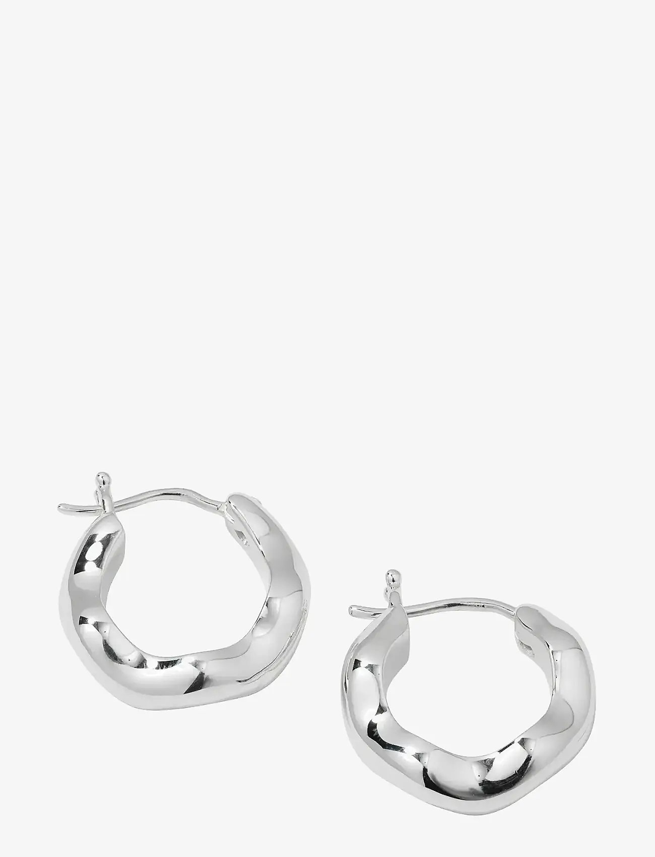 Syster P - Bolded Wavy Earrings Silver - hoops - silver - 1
