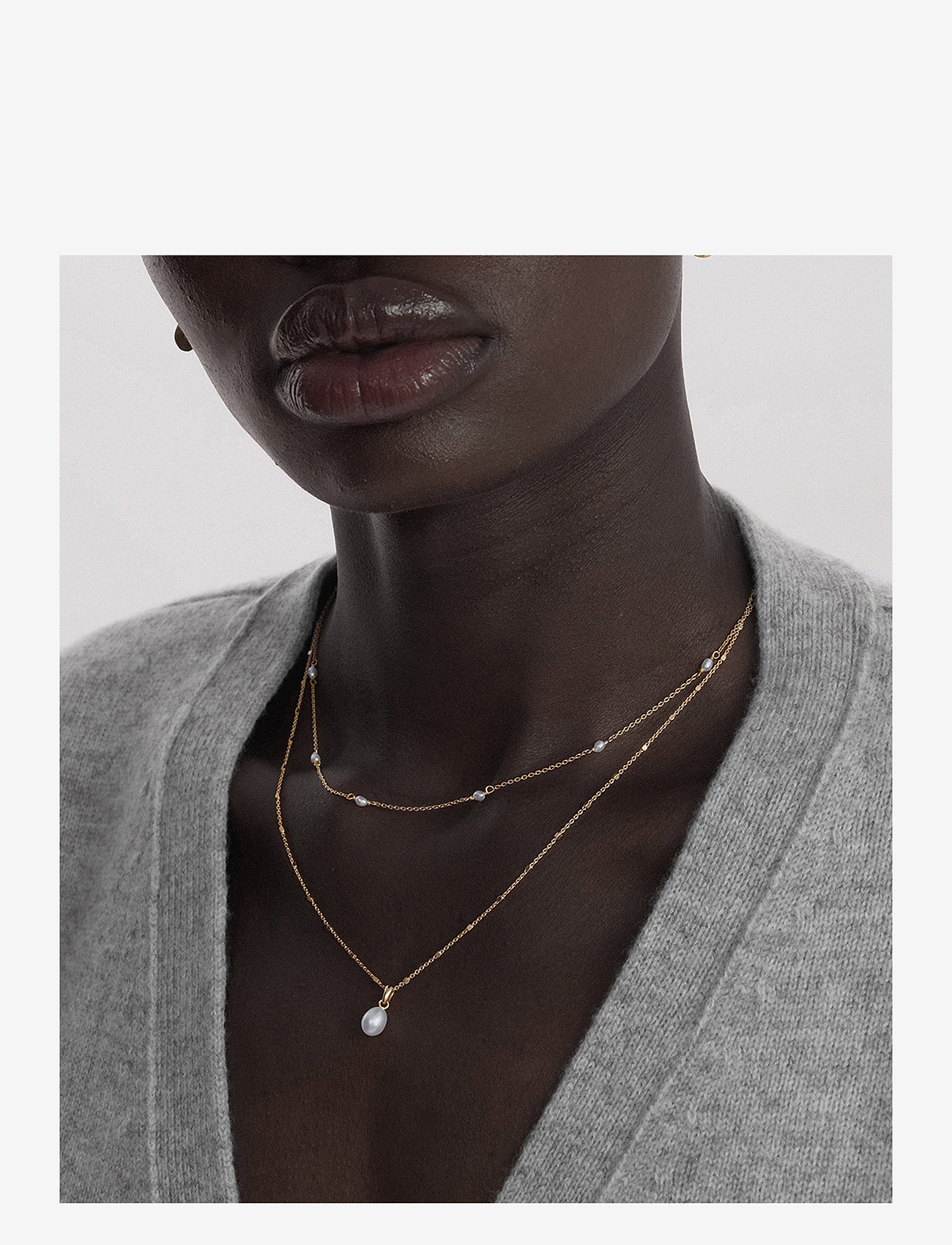 Syster P - Treasure Multi Pearl Necklace Gold - perlekæder - gold - 0