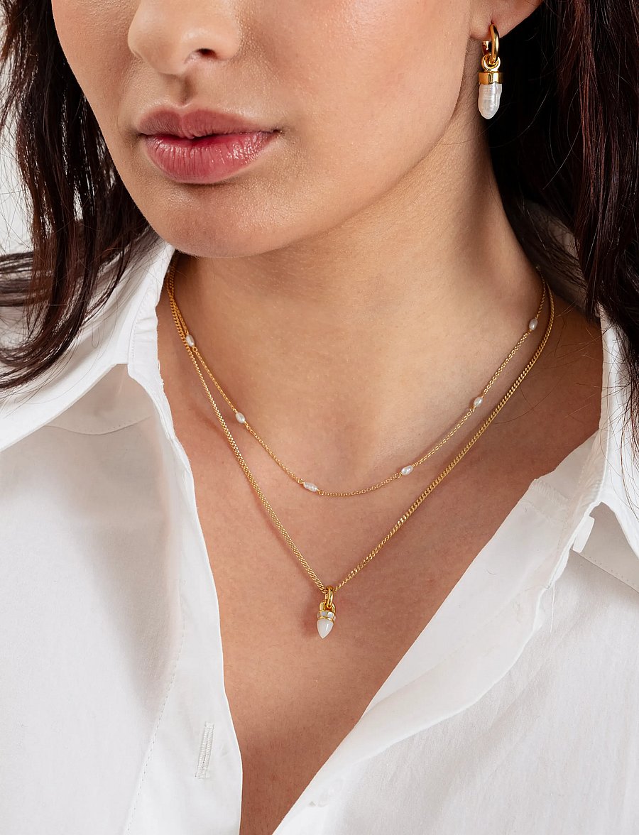 Syster P - Treasure Multi Pearl Necklace Gold - chain necklaces - gold - 3