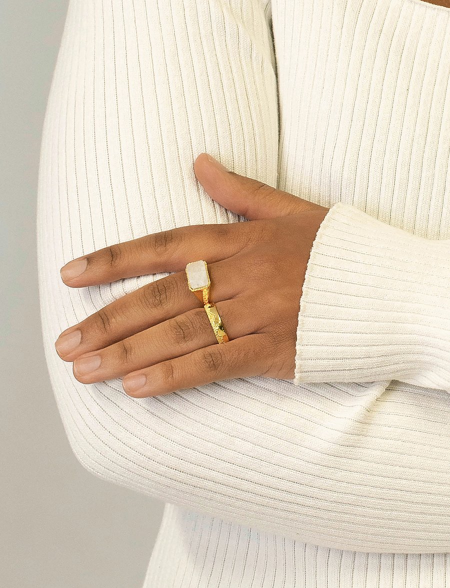 Syster P - Space dust stone ring gold moonstone - gold - 1