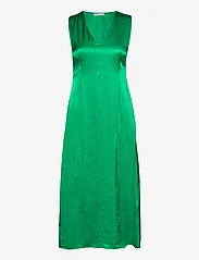 Tamaris Apparel - AMASRA slip v-neck dress - ballīšu apģērbs par outlet cenām - jelly bean - 0