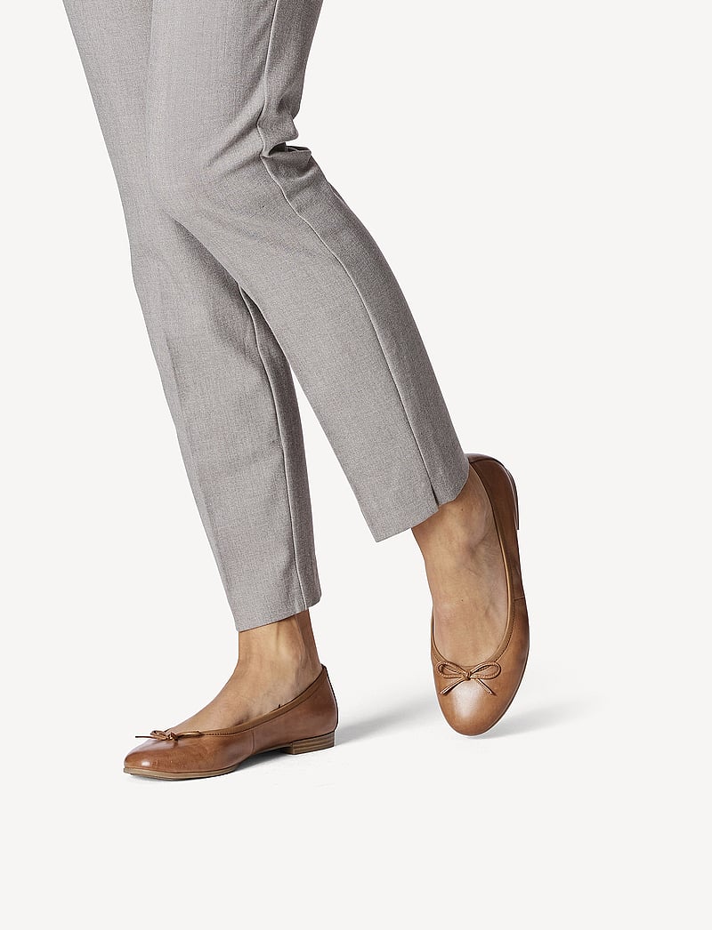 Tamaris - Woms Ballerina - konfirmationstøj - nut - 0