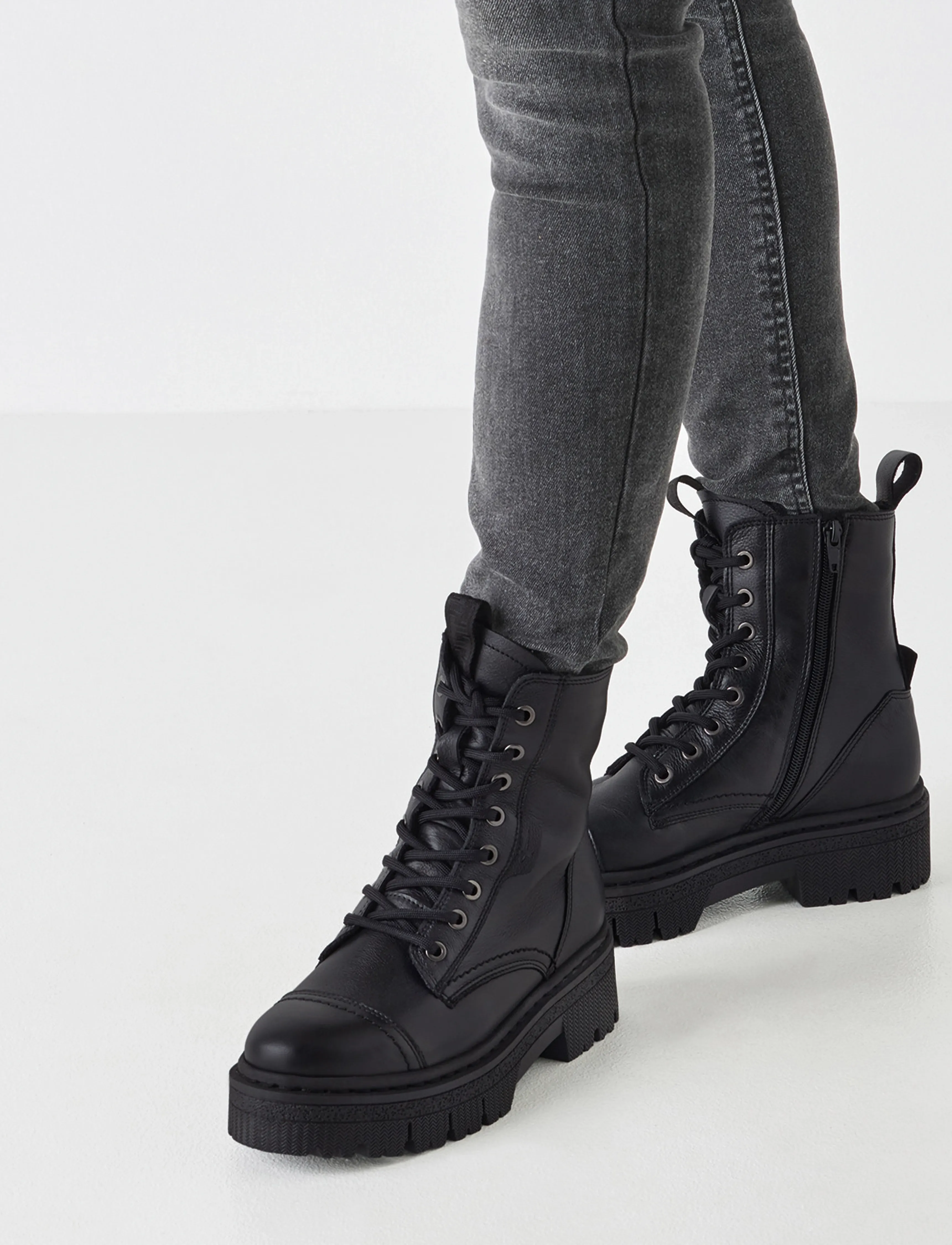 Tamaris - Women Boots - tasapohjaiset nilkkurit - black - 5