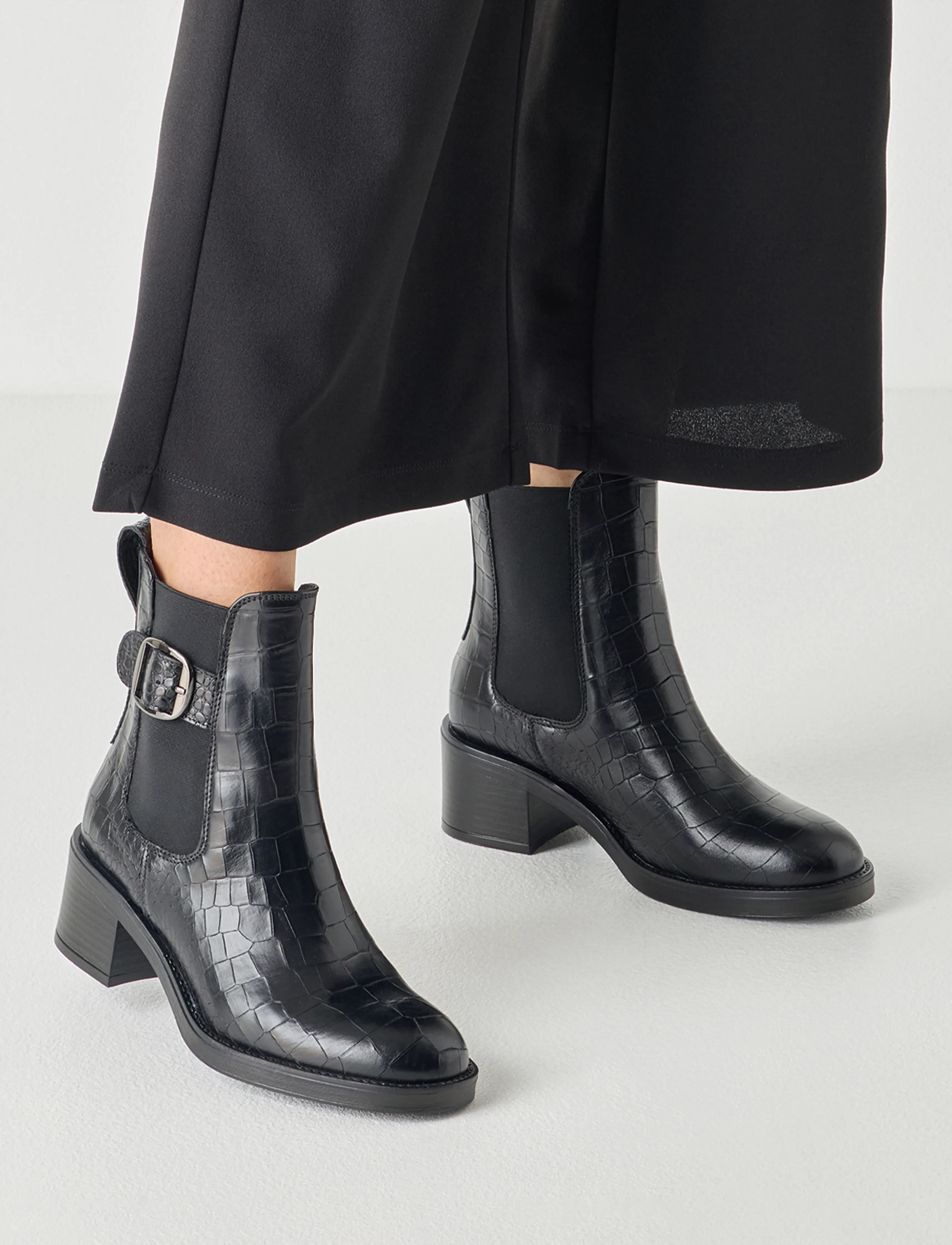 Tamaris - Women Boots - stiefeletten mit absatz - black croco - 5
