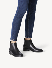 Tamaris - Women Boots - puszābaki bez papēža - black - 5