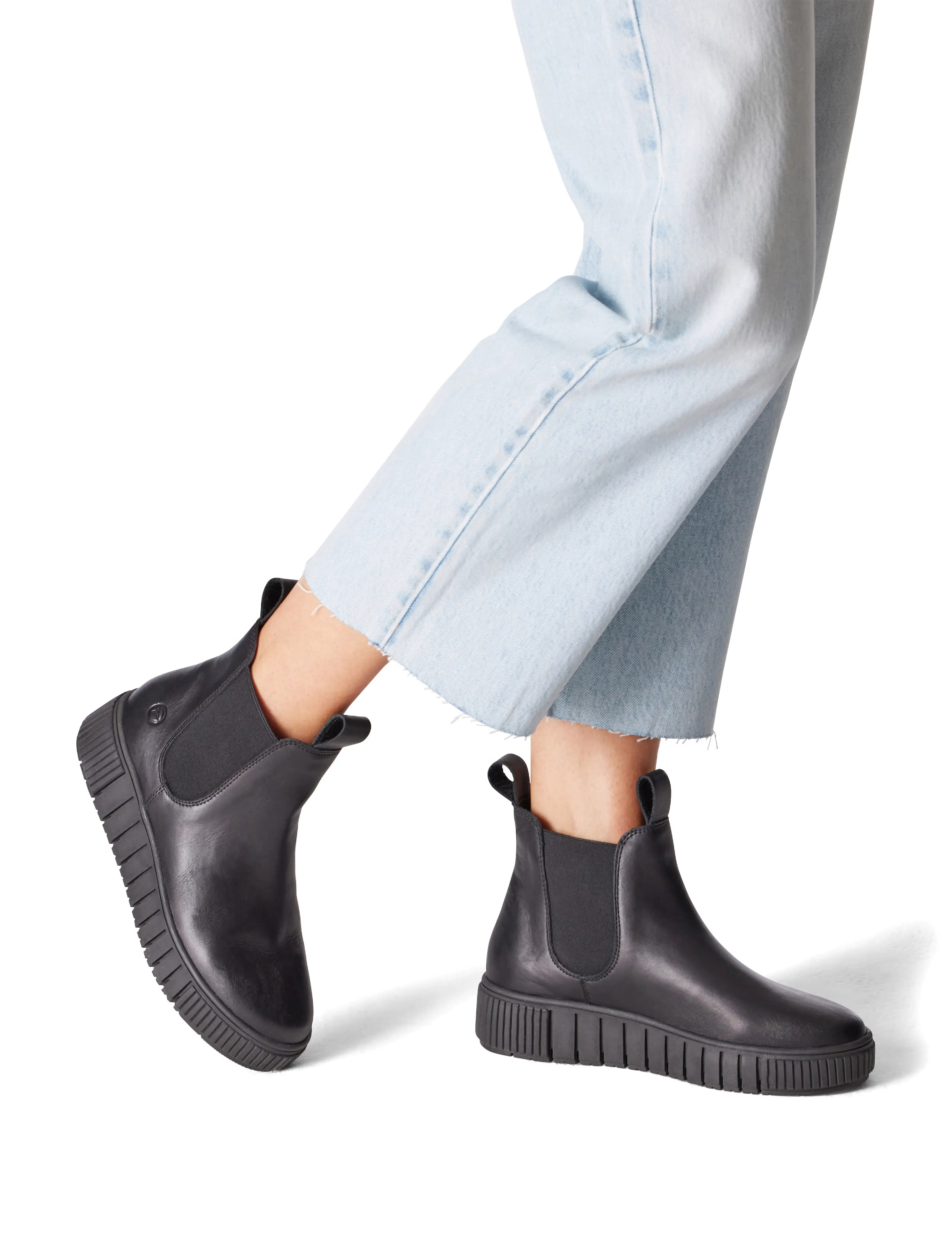 Tamaris - Women Boots - flache stiefeletten - black leather - 5