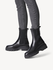 Tamaris - Women Boots - flate ankelstøvletter - black - 5