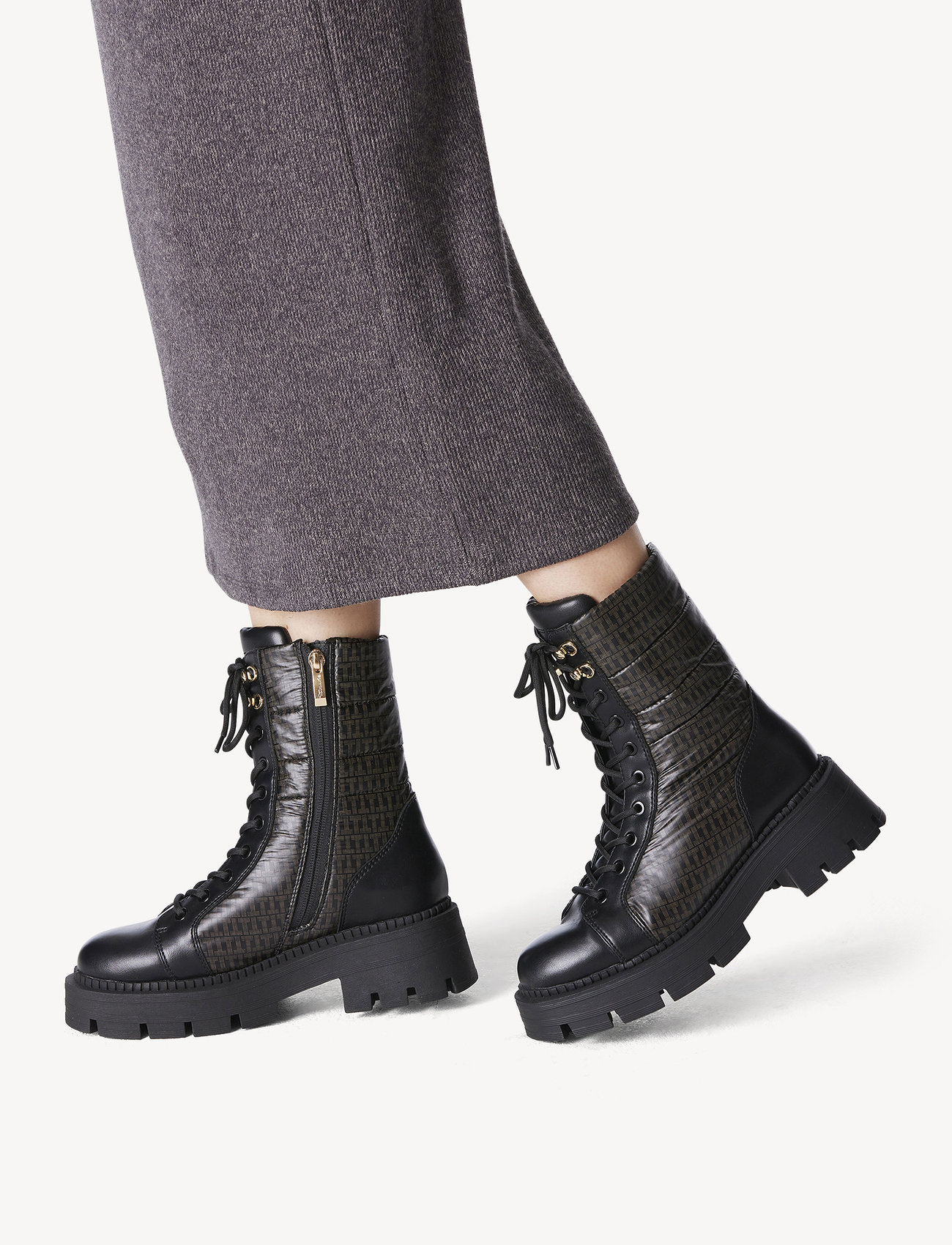 Tamaris - Women Boots - Šņorējami zābaki - black comb - 1