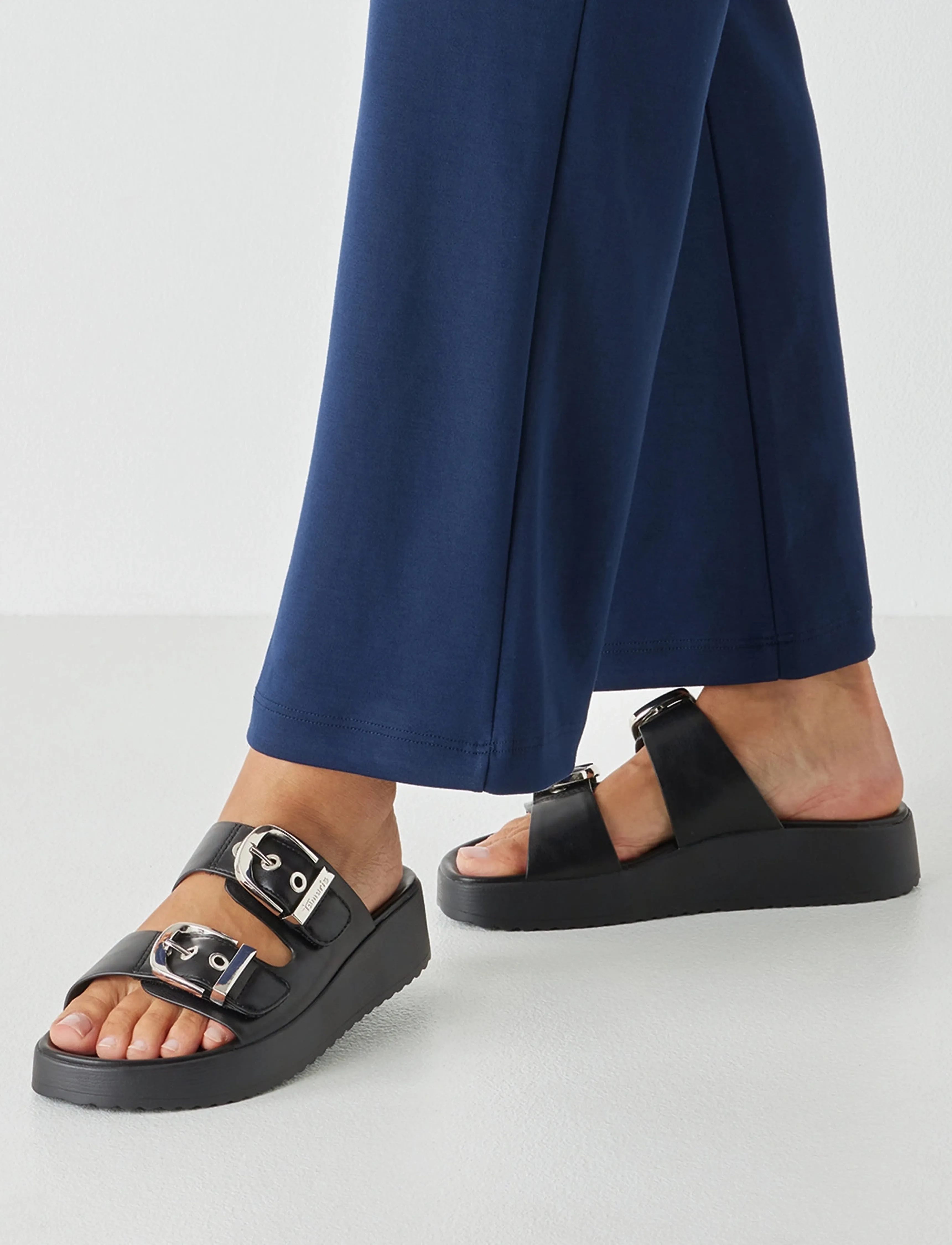 Tamaris - Women Slides - platta sandaler - black - 5