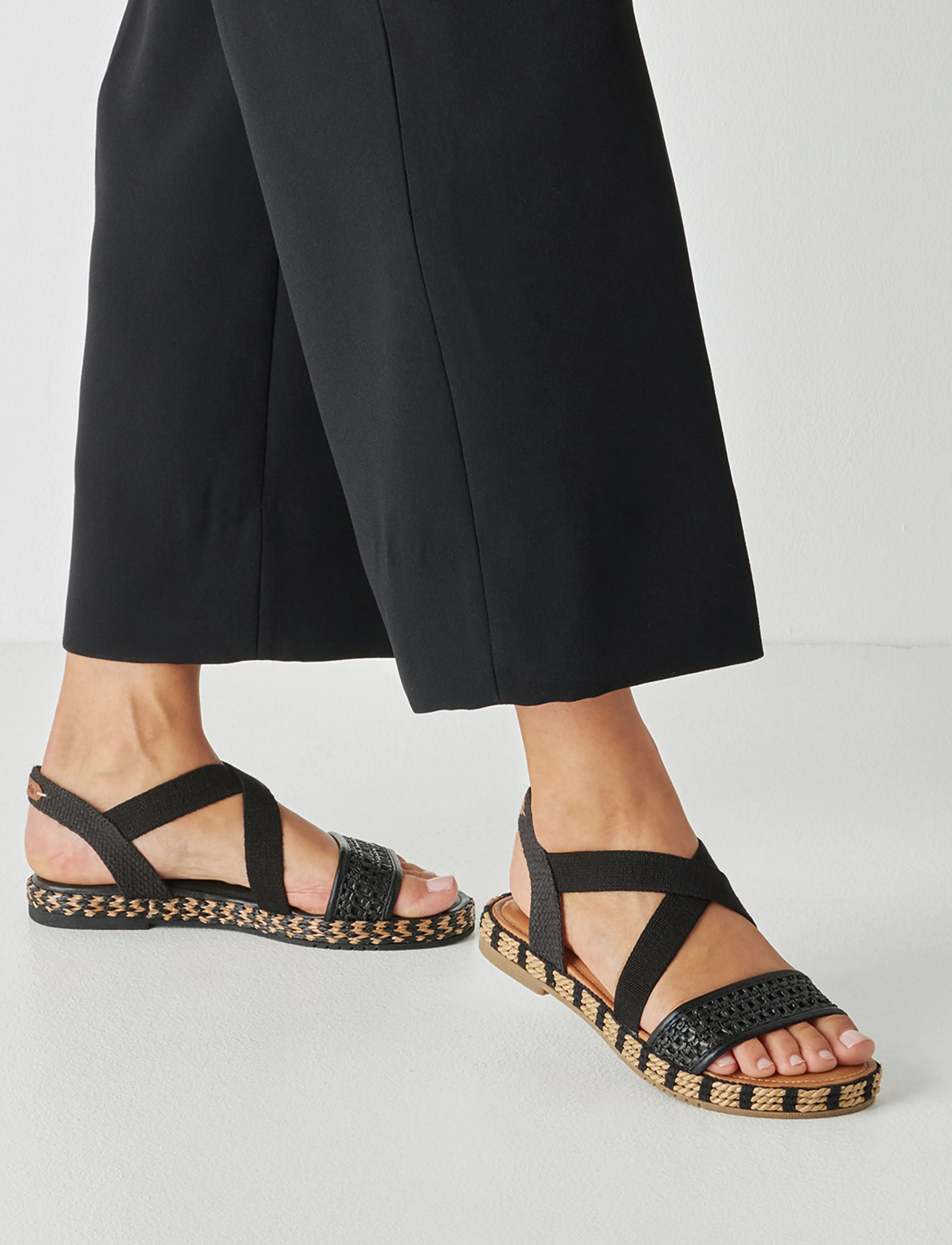 Tamaris - Women Sandals - platta sandaler - black - 5