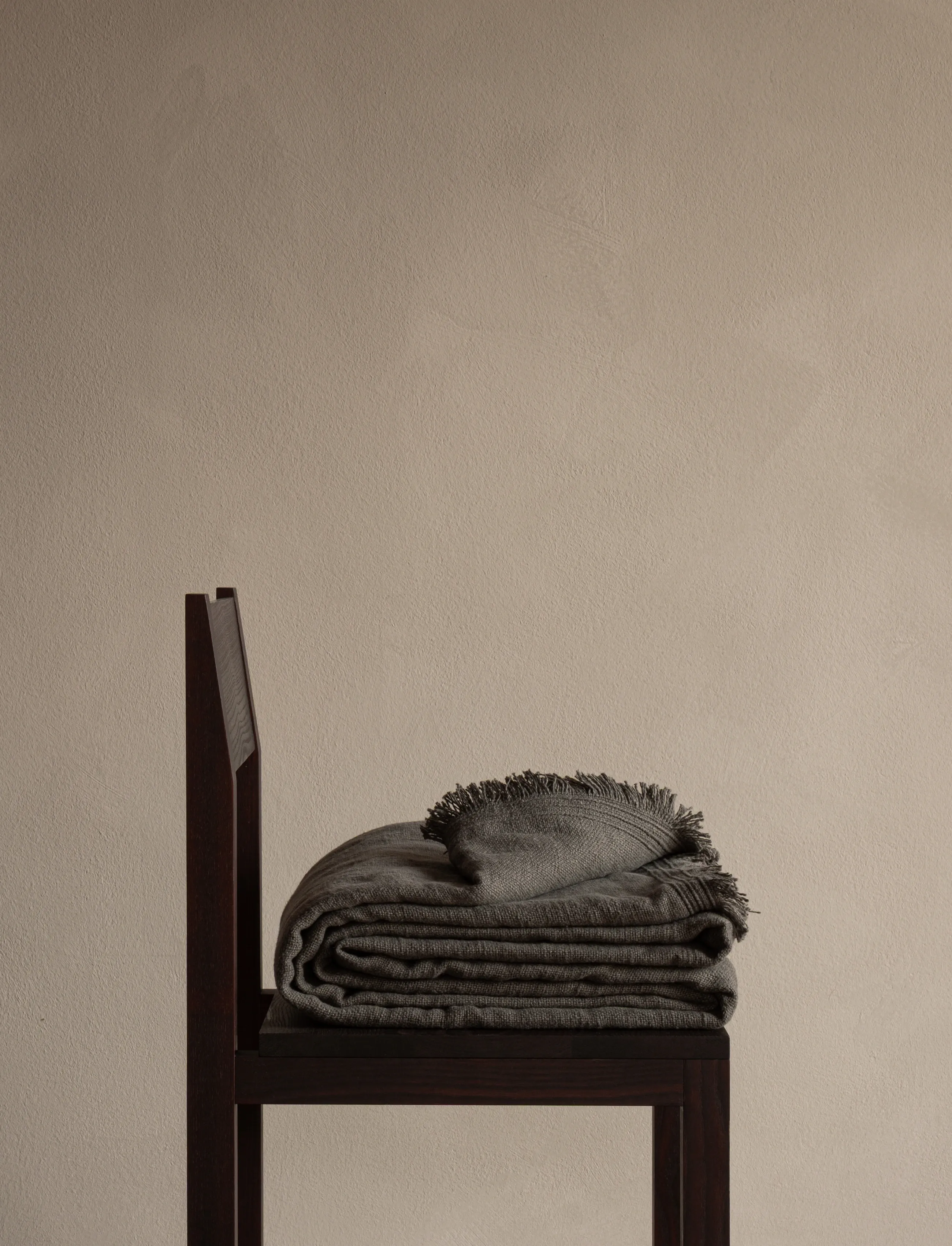 TAMEKO - Drift Bed Throw - dusk - 3