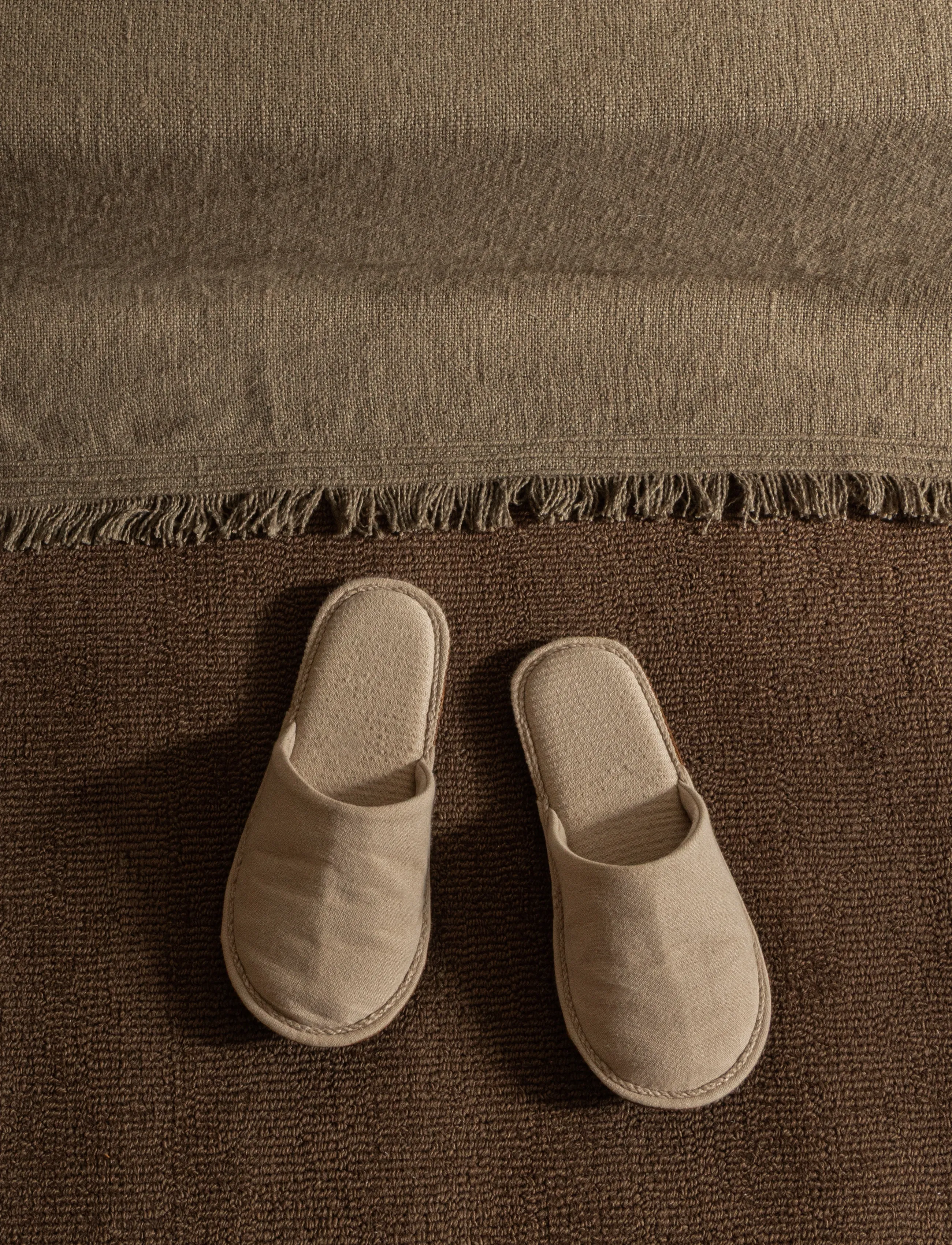 TAMEKO - Drift Bed Throw - haze - 3