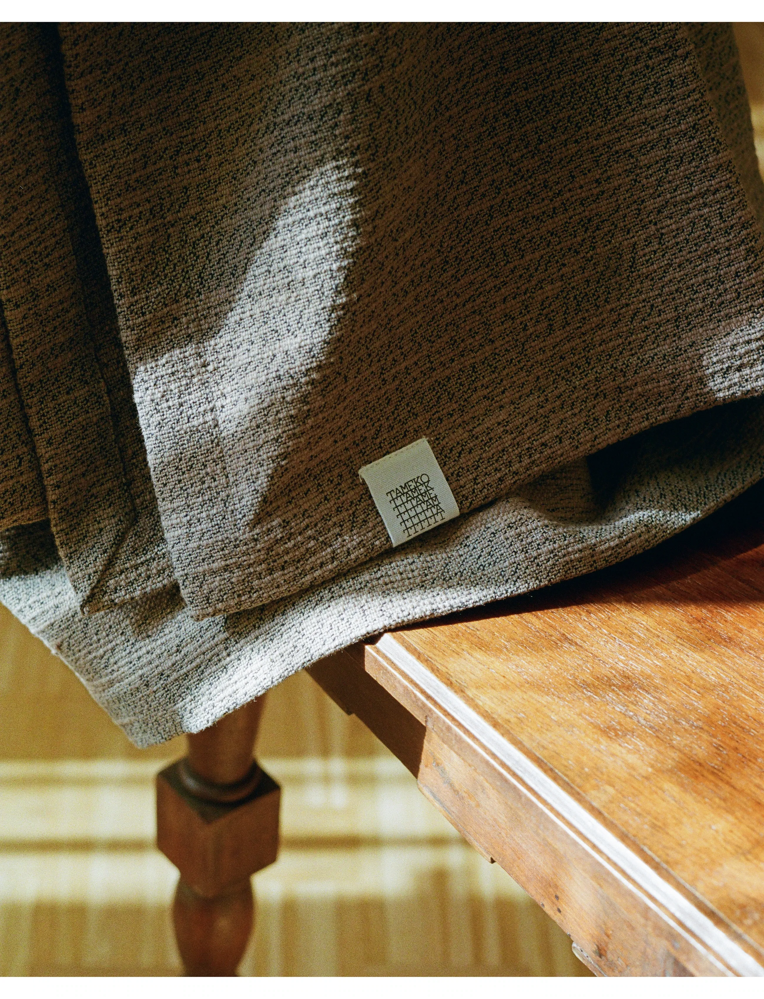 TAMEKO - Kin Yoga Blanket - stone - 2