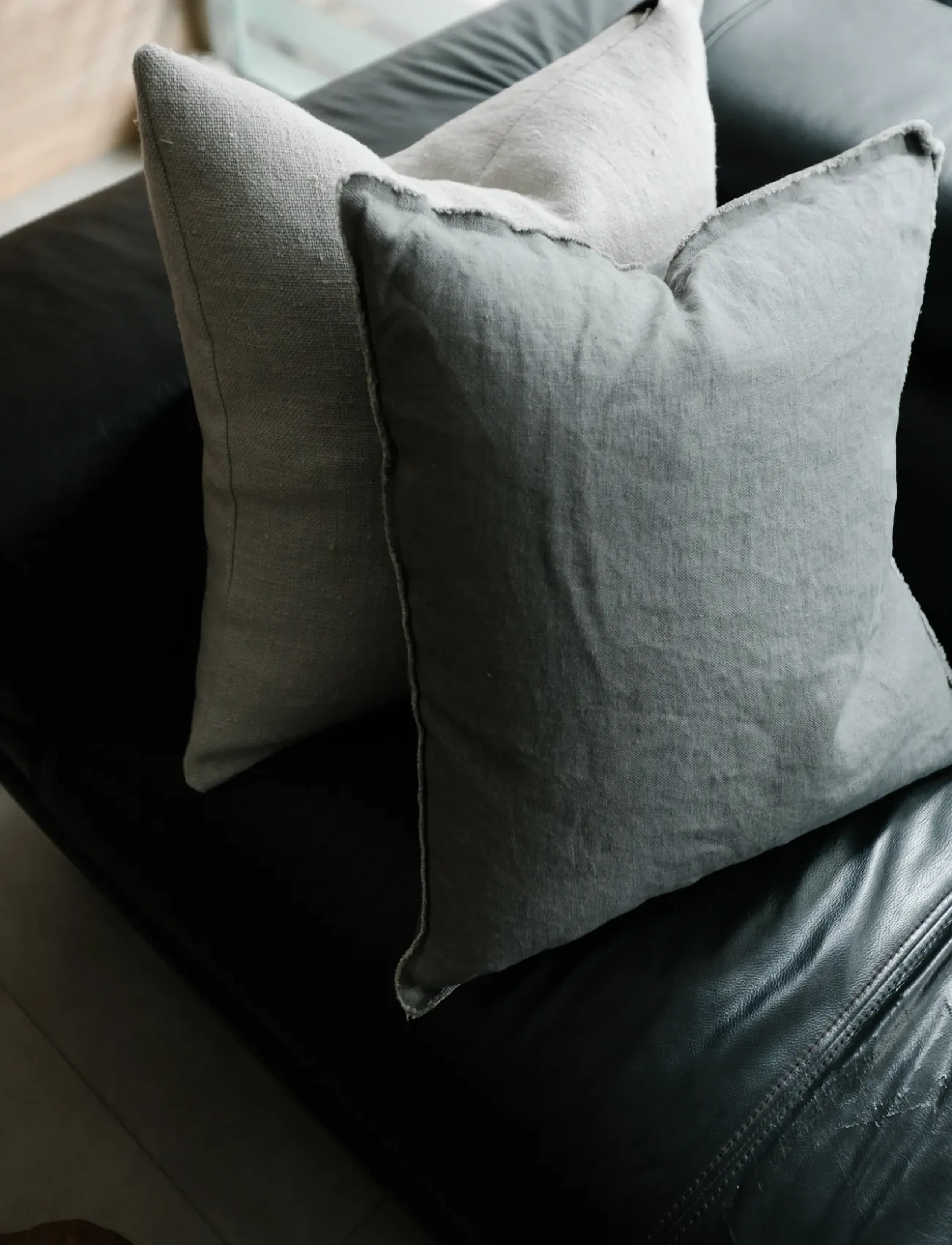 TAMEKO - Lee Cushion - dark grey - 0