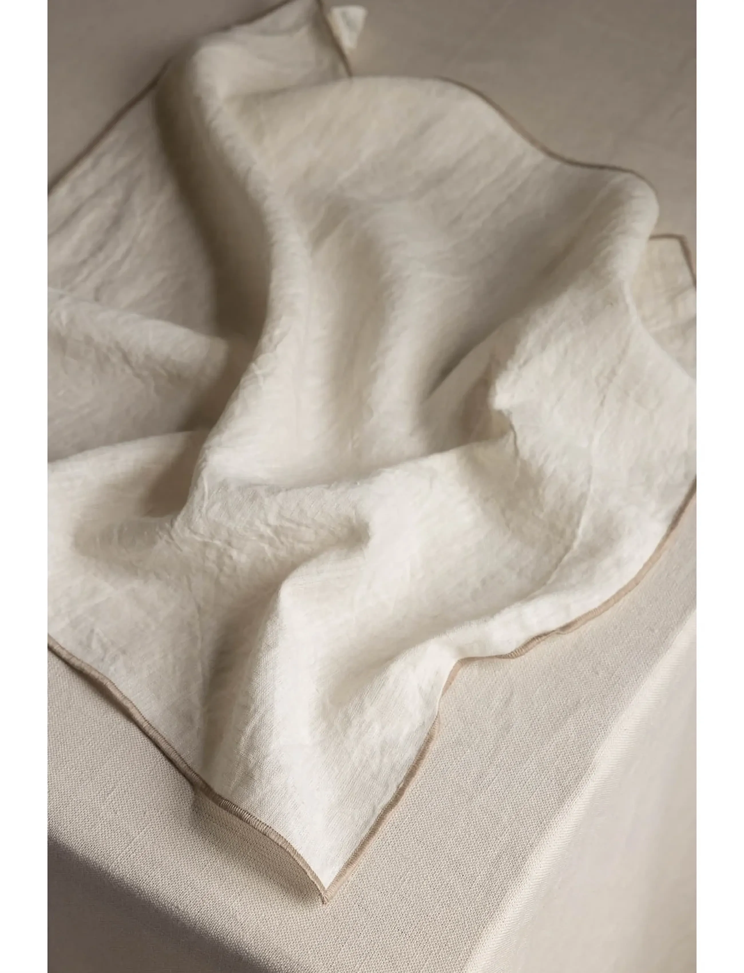 TAMEKO - Merrow Linen Napkin (Set of 4) - natural - 0