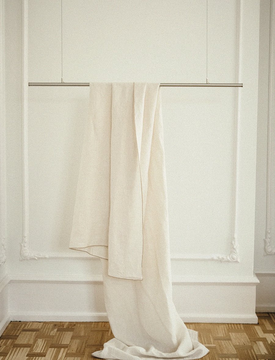 TAMEKO - Merrow Linen Table Cloth - natural - 0