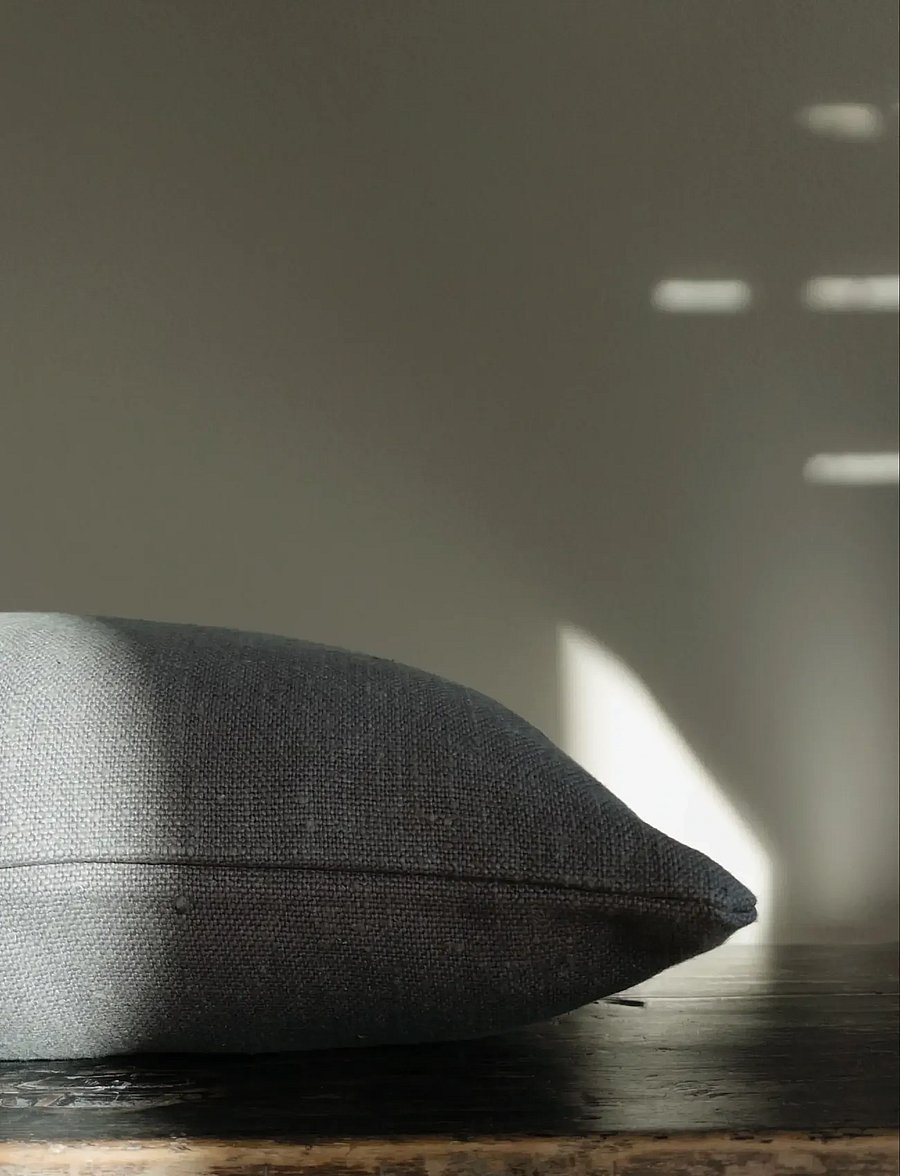 TAMEKO - Rue Linen Cushion - dark grey - 2