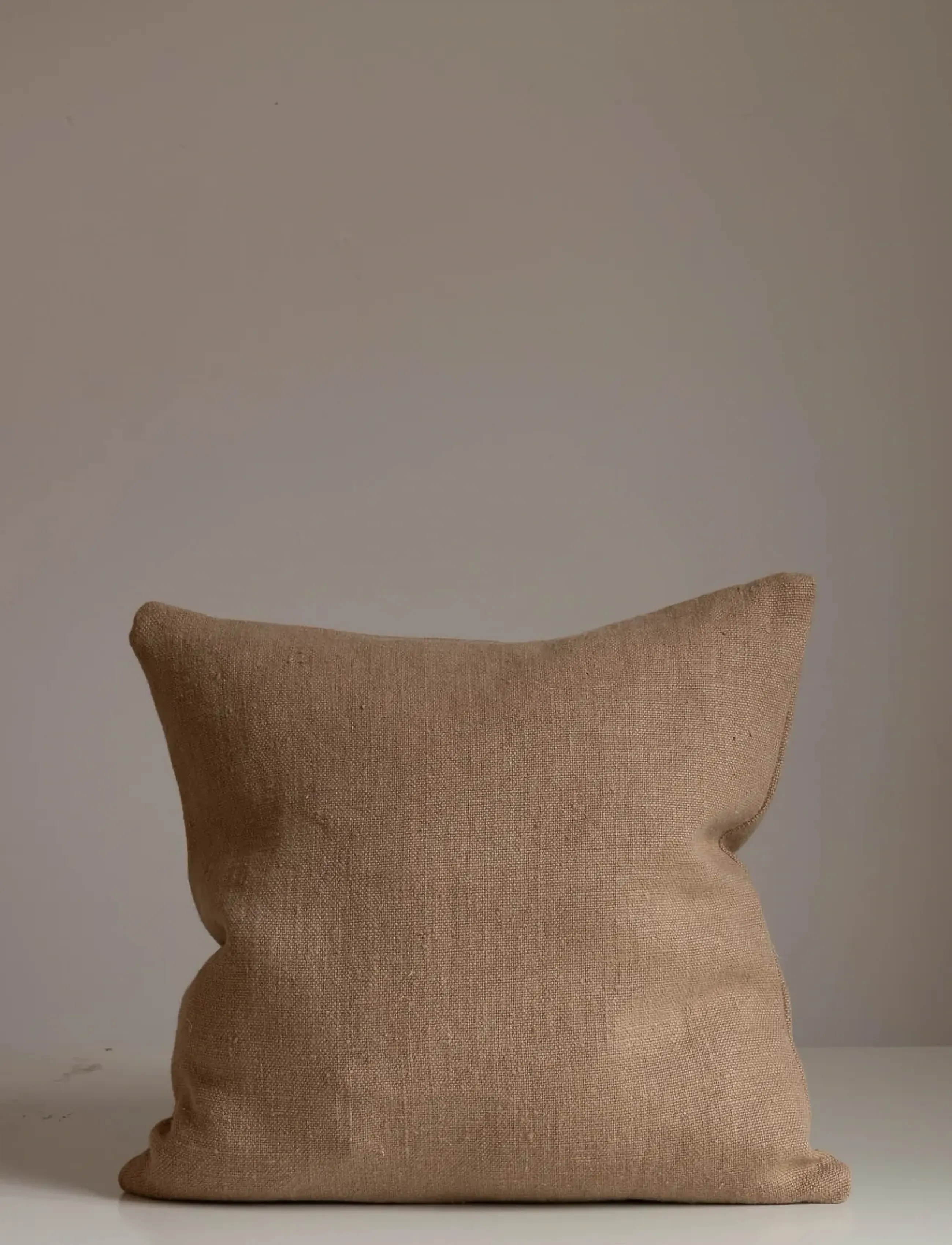 TAMEKO - Rue Linen Cushion - ochre - 5