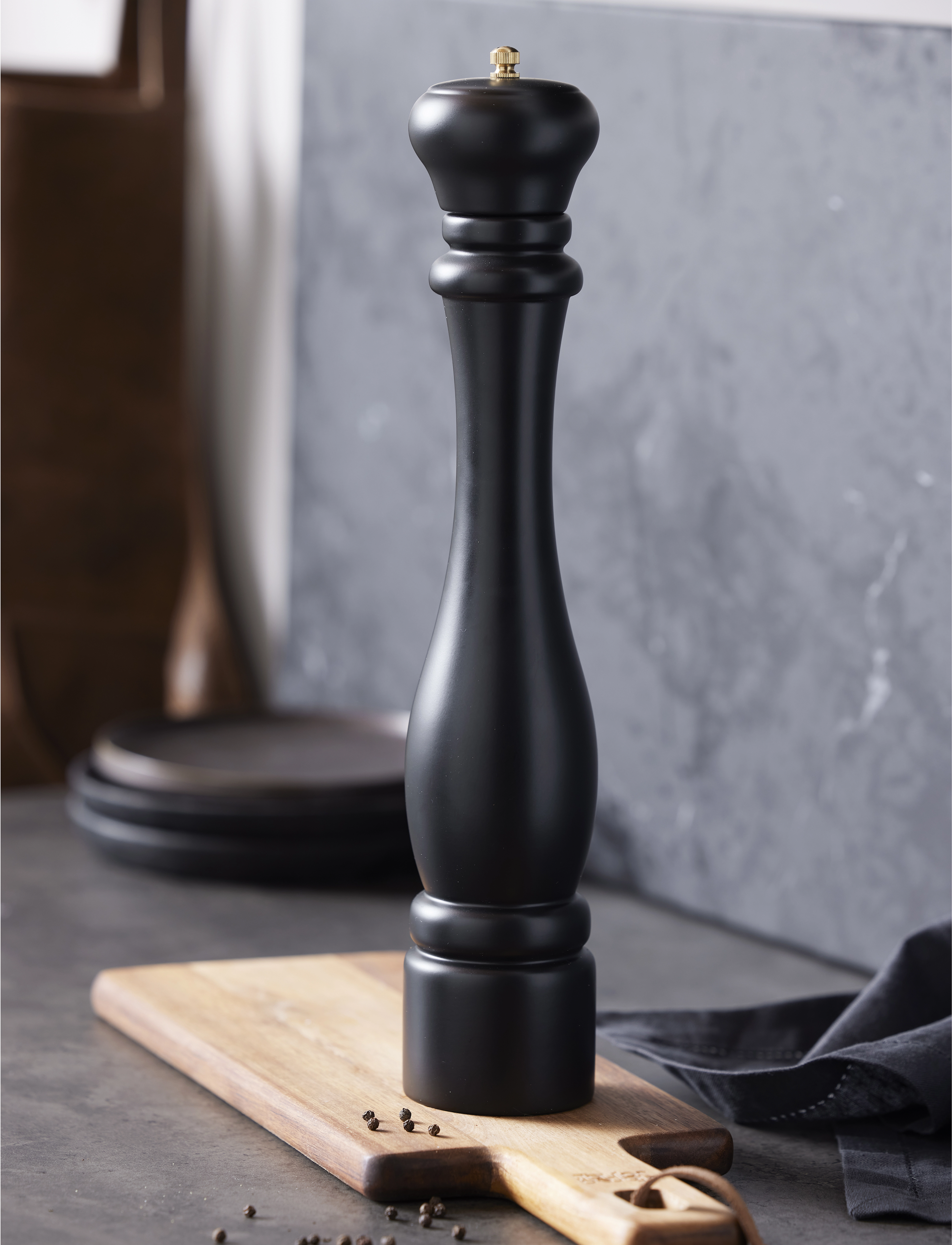 Tareq Taylor - Pepper mill Himalaya - sāls un piparu dzirnaviņas - black - 5