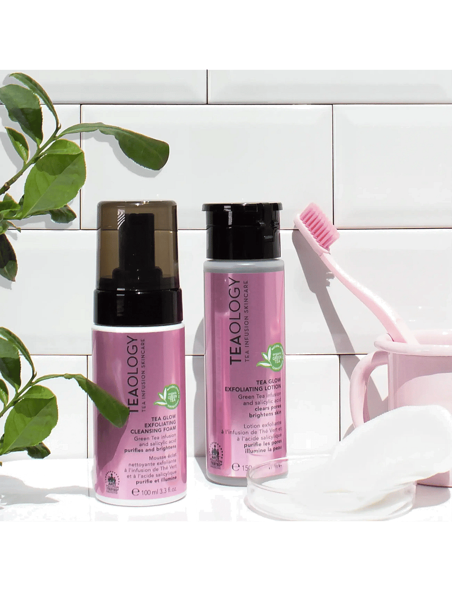 Teaology Skincare - Tea Glow Exfoliating Cleansing Foam - foaming cleanser - green tea - 3