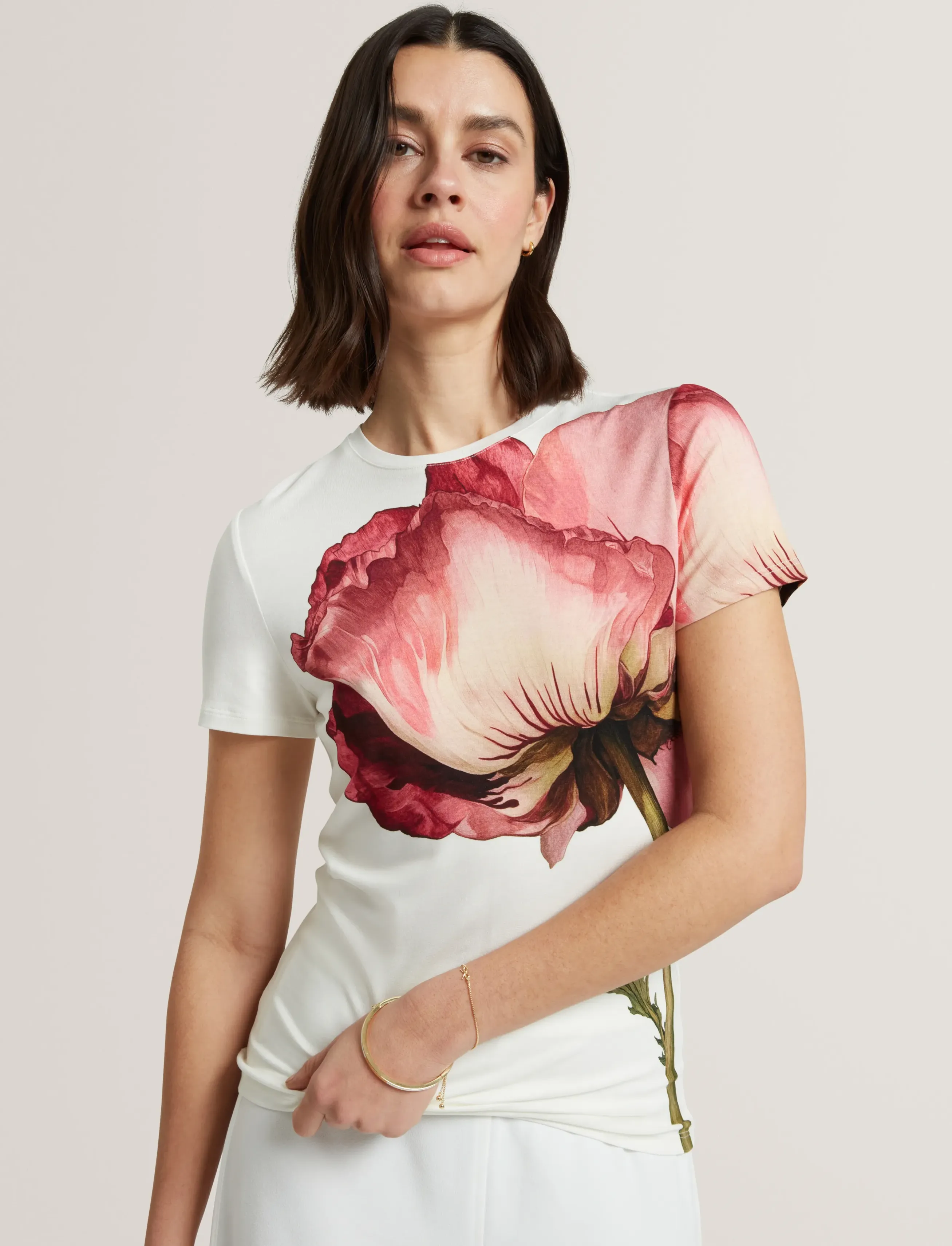 Ted Baker London Obrey, Kvinder, Blomsterprint T-Shirt, Cream, Str: 34