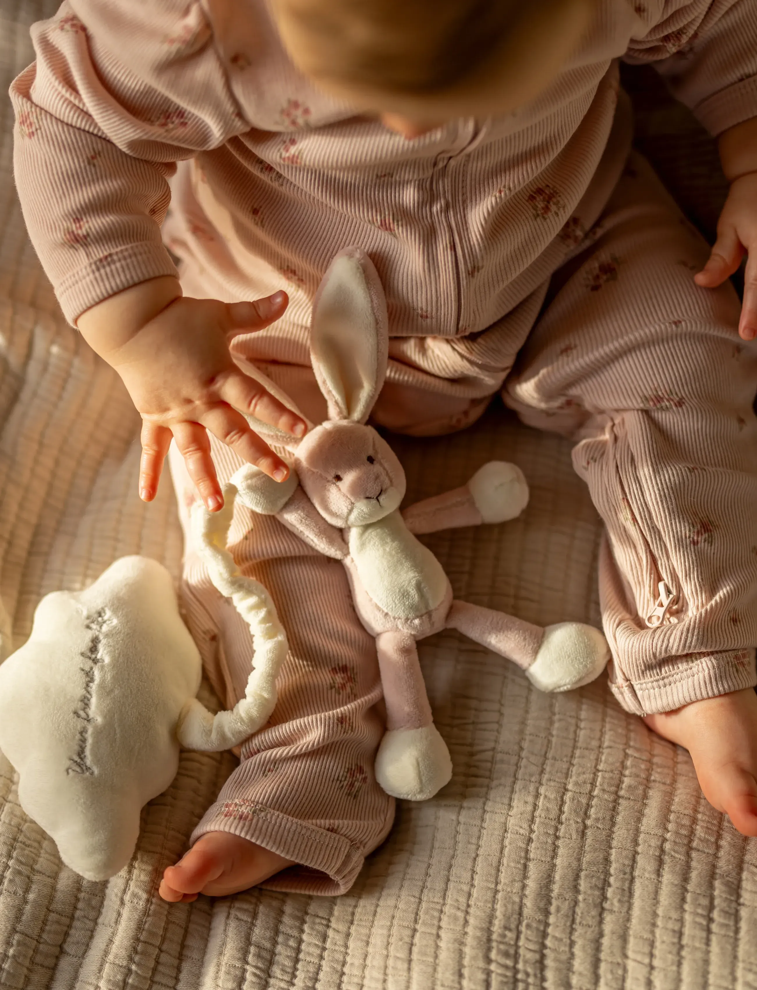 Teddykompaniet Diinglisar, Speldosa Moln, Kanin, Dimrosa, Børn, Musical Plush Legetøj, Lyserød, Str: 37 CM