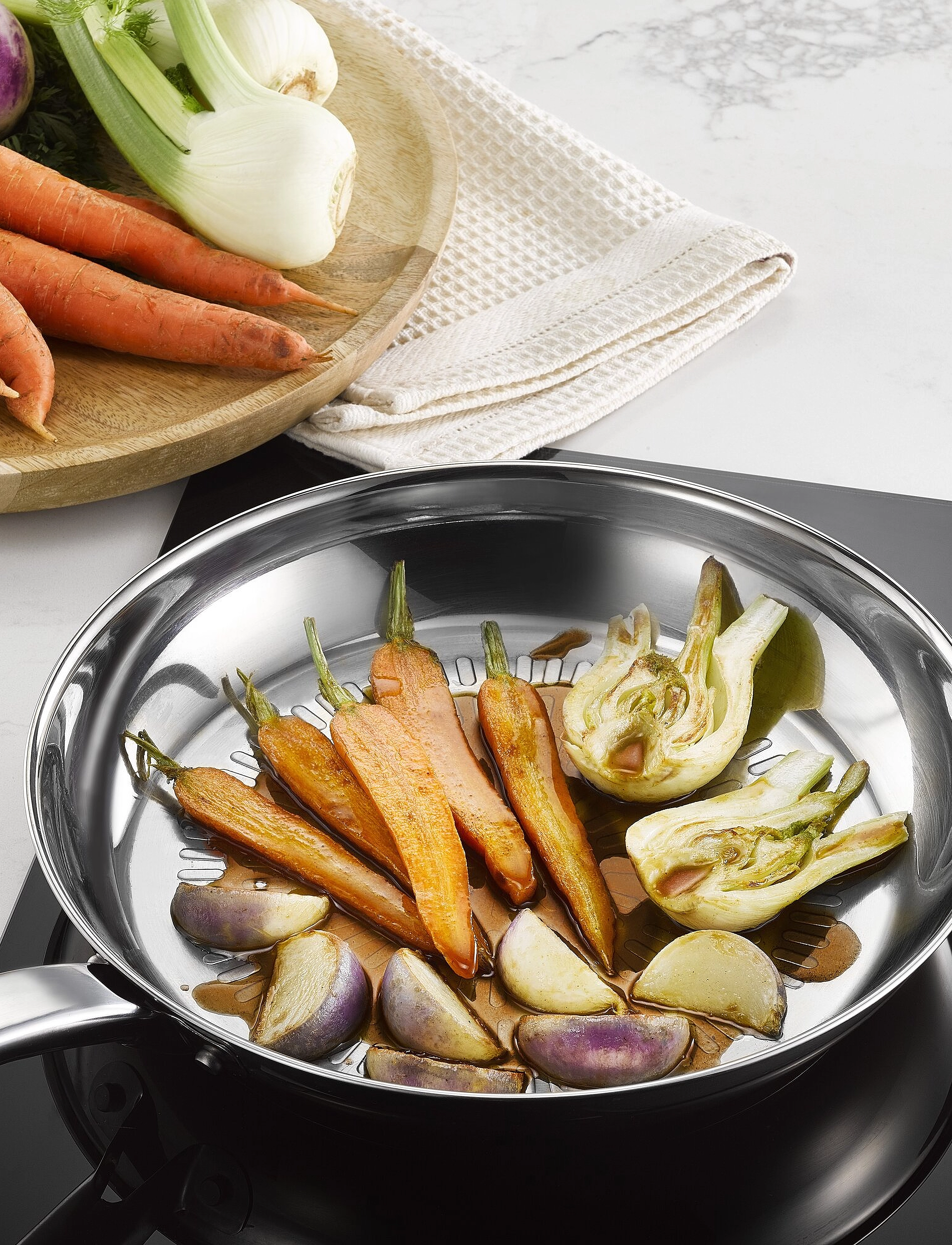 Tefal Intuition Techdome Frypan 24 Cm, Ø cm, Pots & Pans, Silber - Frying Homeware