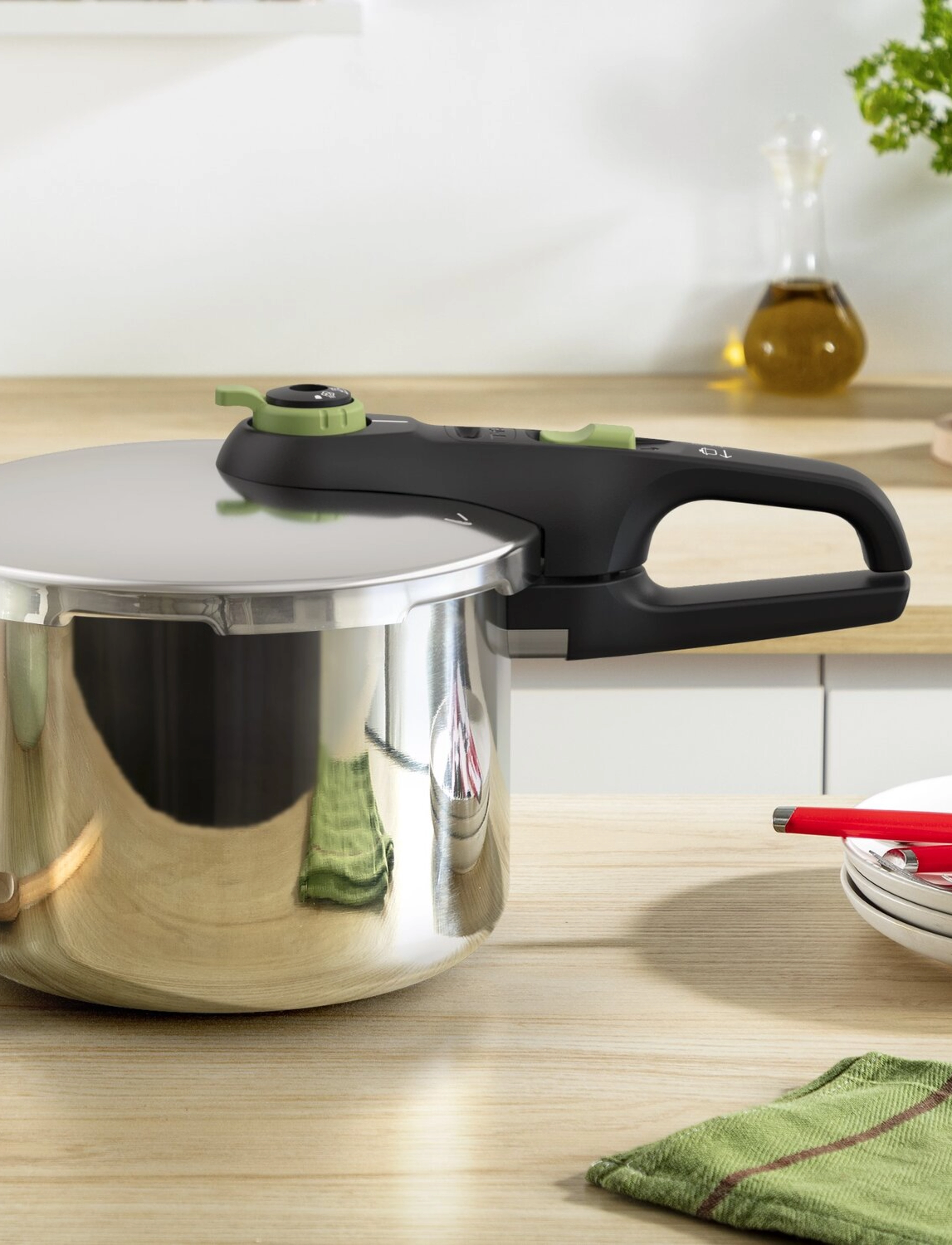 Tefal - Pressure cooker Secure Trendy 6 L w. steam basket - green - 5