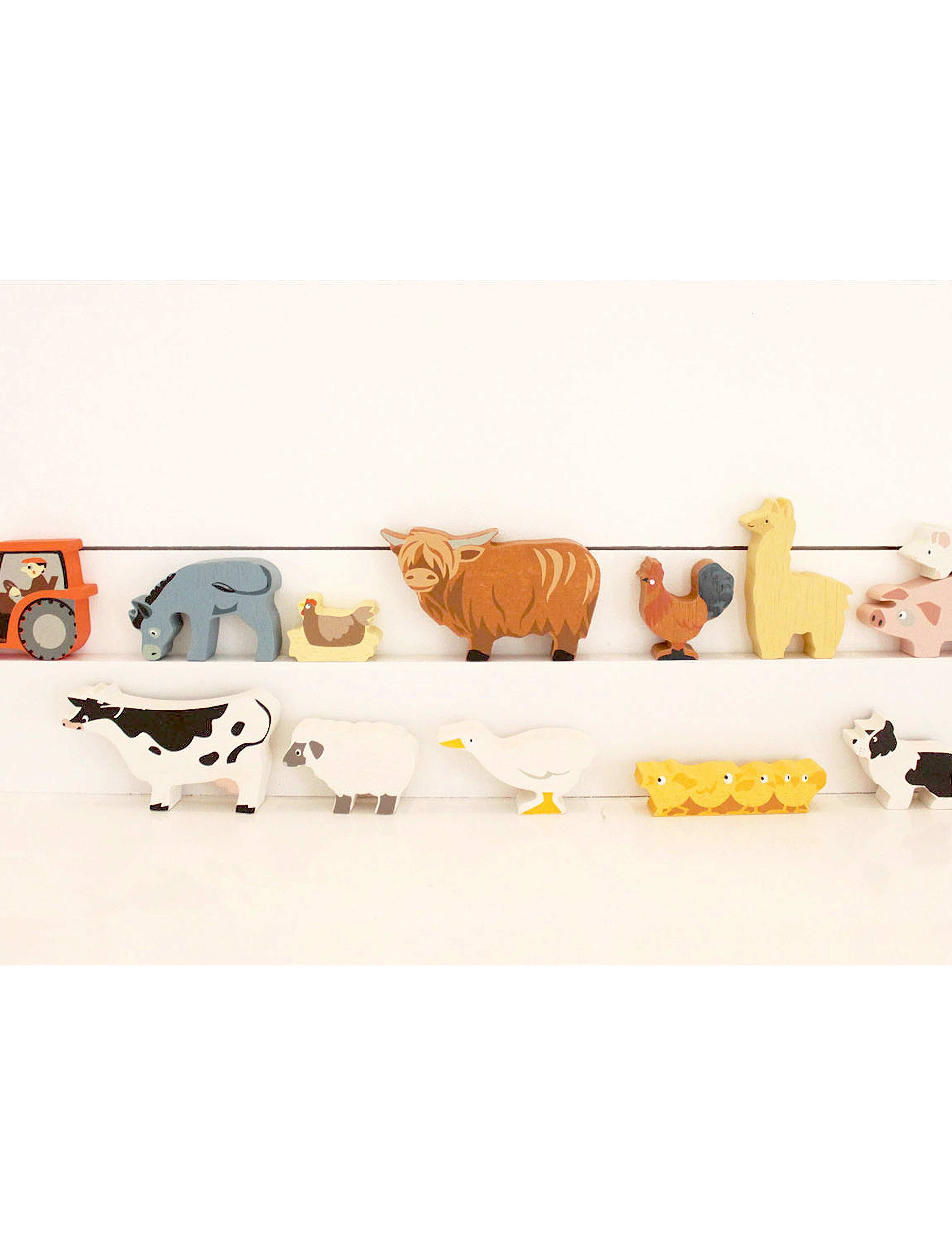 Tender Leaf Display Shelf With 13 Wooden Animals Farmyard, Børn, Træfigur, Multi/mønstret, Str: ONE SIZE
