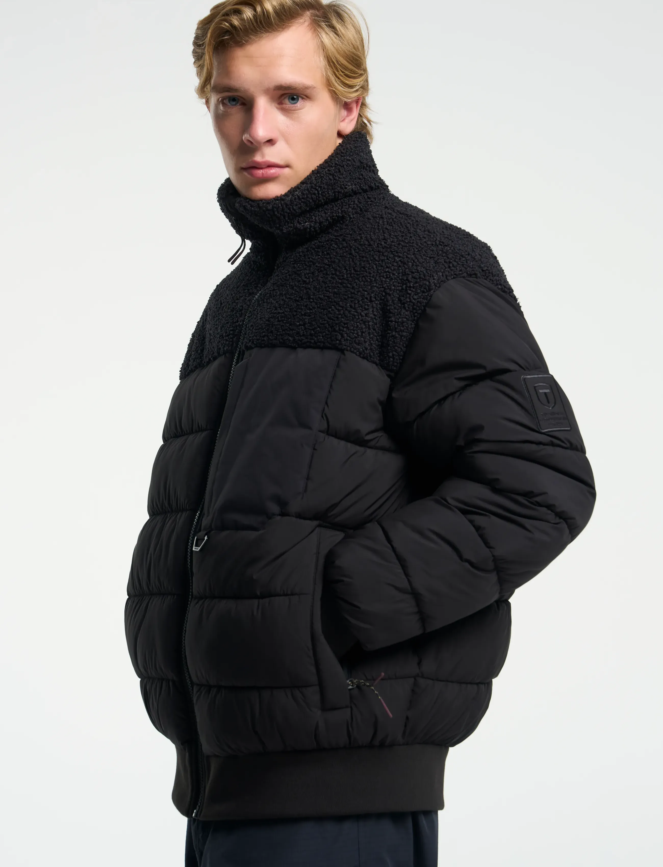Tenson - Kenun Hybrid Jacket M - striukės ir švarkeliai - black - 0