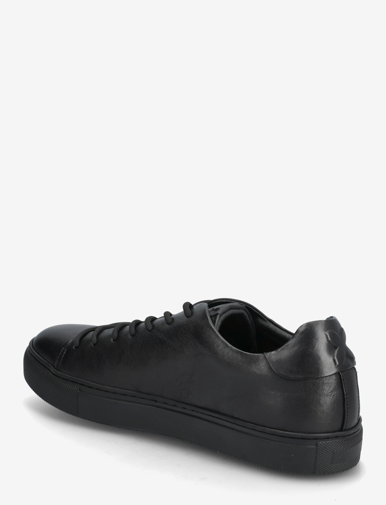 TGA by Ahler - LFW21 740 - low tops - black - 2