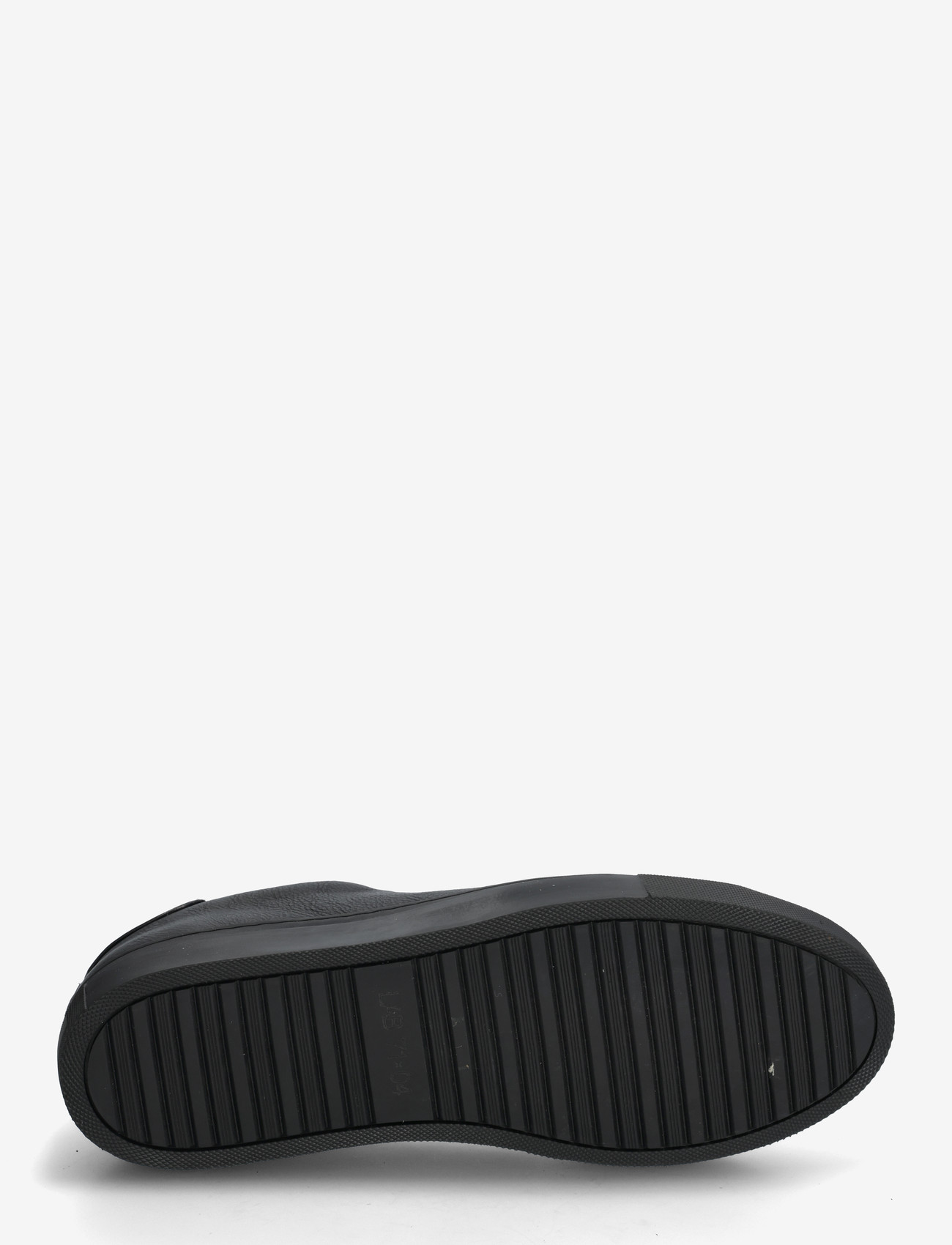 TGA by Ahler - LFW21 740 - low tops - black - 4
