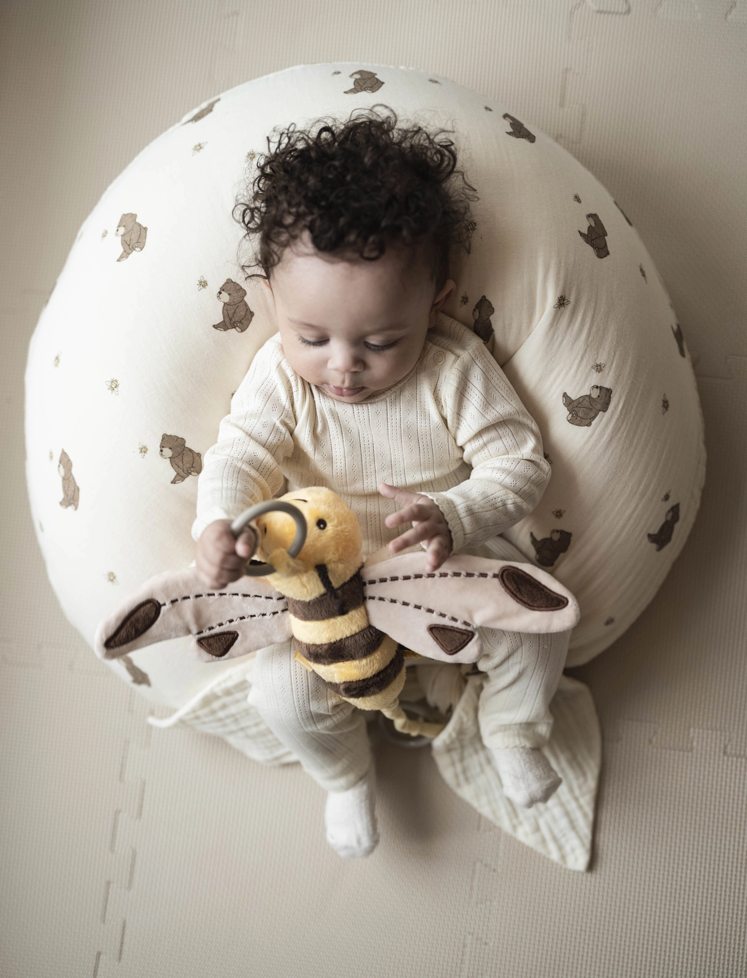 That's Mine Moon Nursing Pillow, 54X30X47 cm, Breastfeeding Products, Weiß - Pillows, Kinder