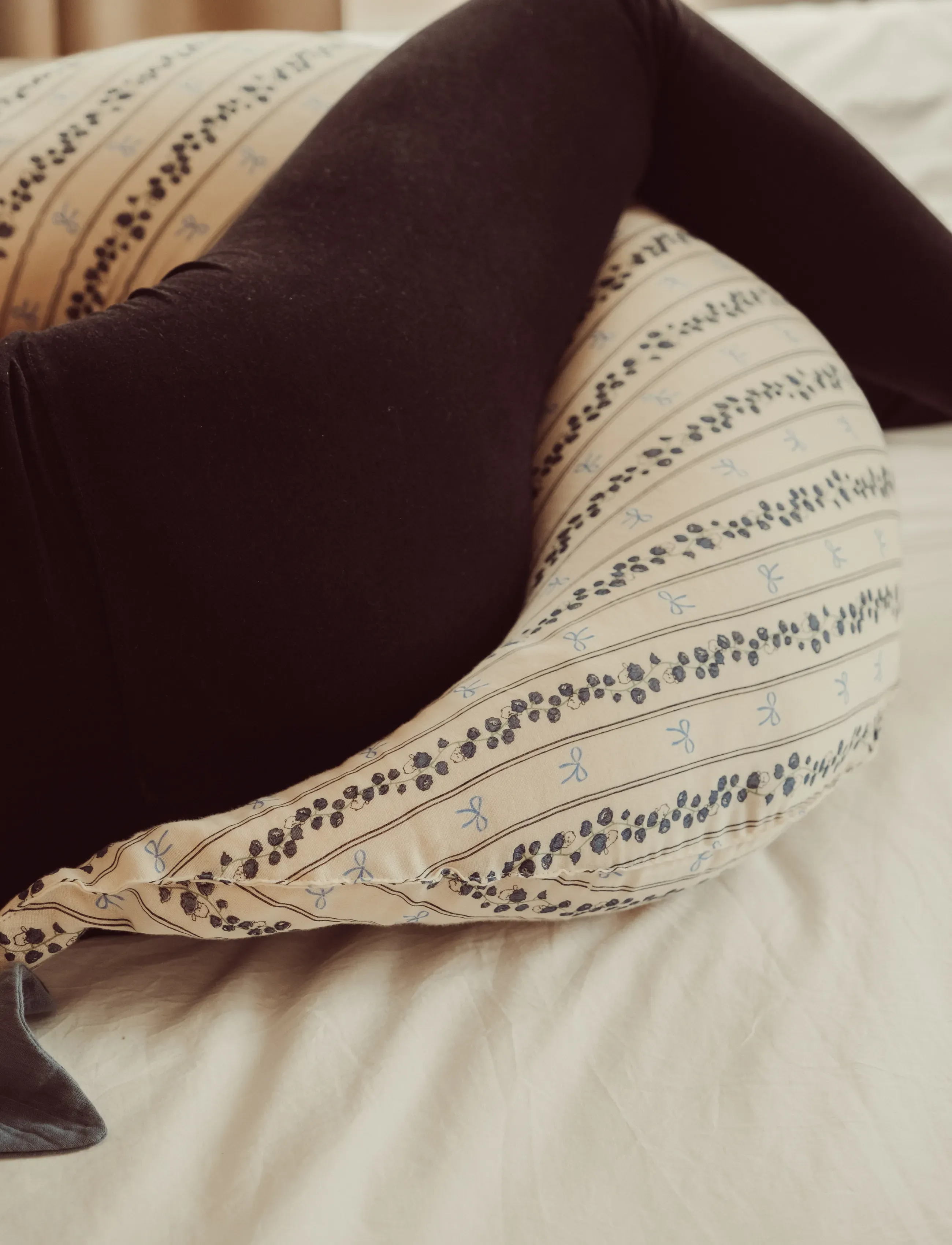 That's Mine - Moon nursing pillow - brjóstagjafapúðar - bell flower - 5