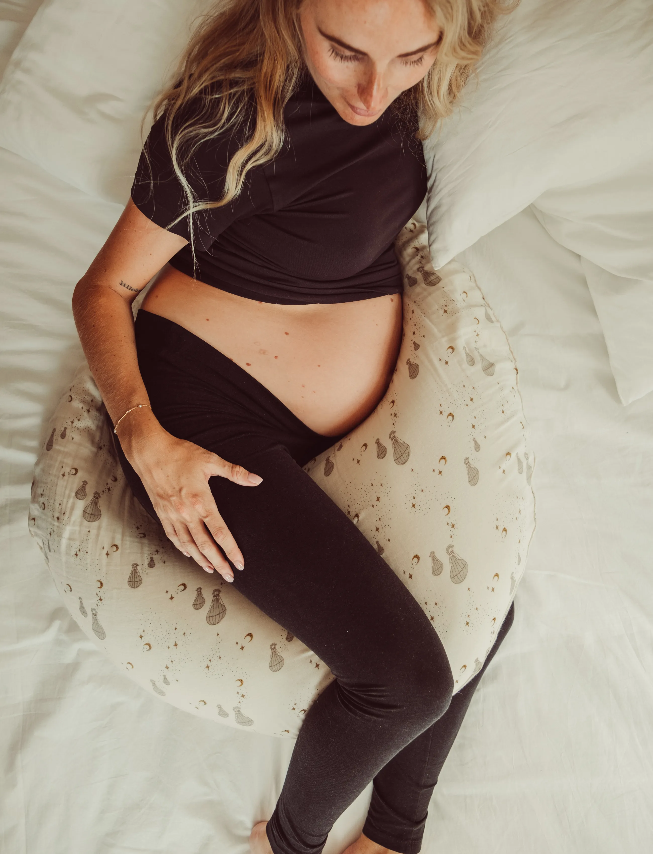 That's Mine - Moon nursing pillow - dreamily - 3