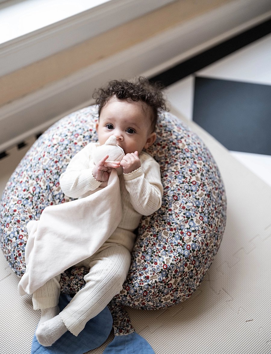 That's Mine - Moon nursing pillow - stillkissen - flora bunnies rouge - 0