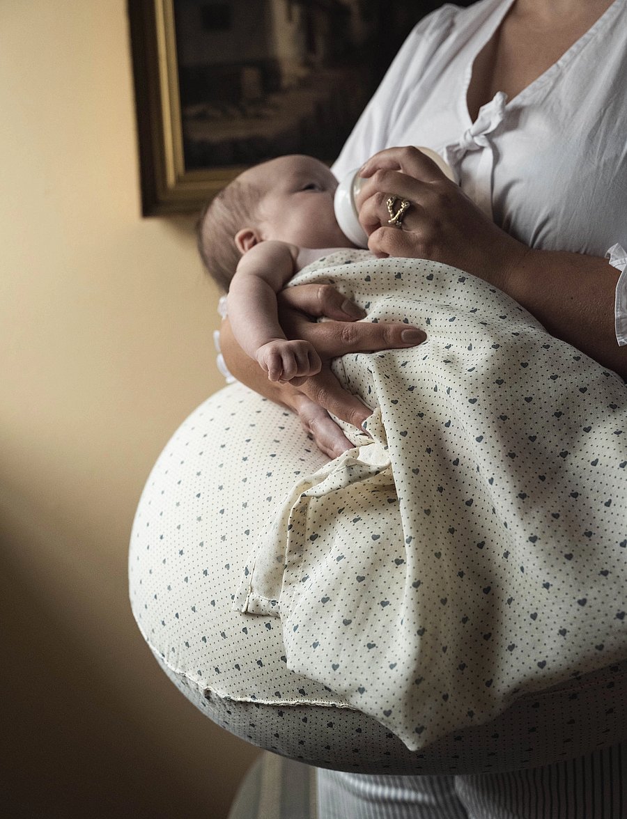 That's Mine - Moon nursing pillow - lots of love sky - 5