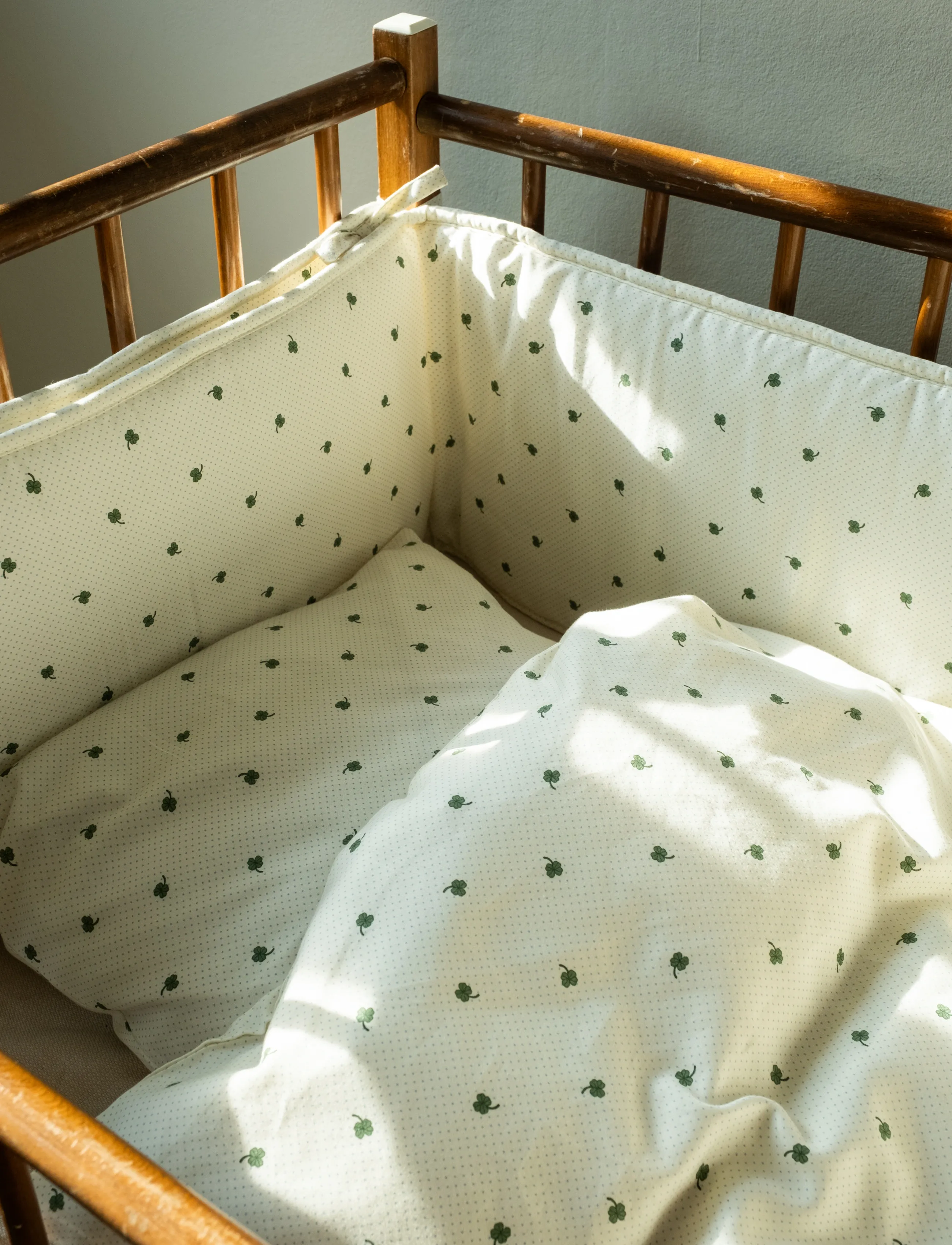 That's Mine Lotus Bed Bumper, JUNIOR, Baby Beds & Accessories, Creme - Kinder