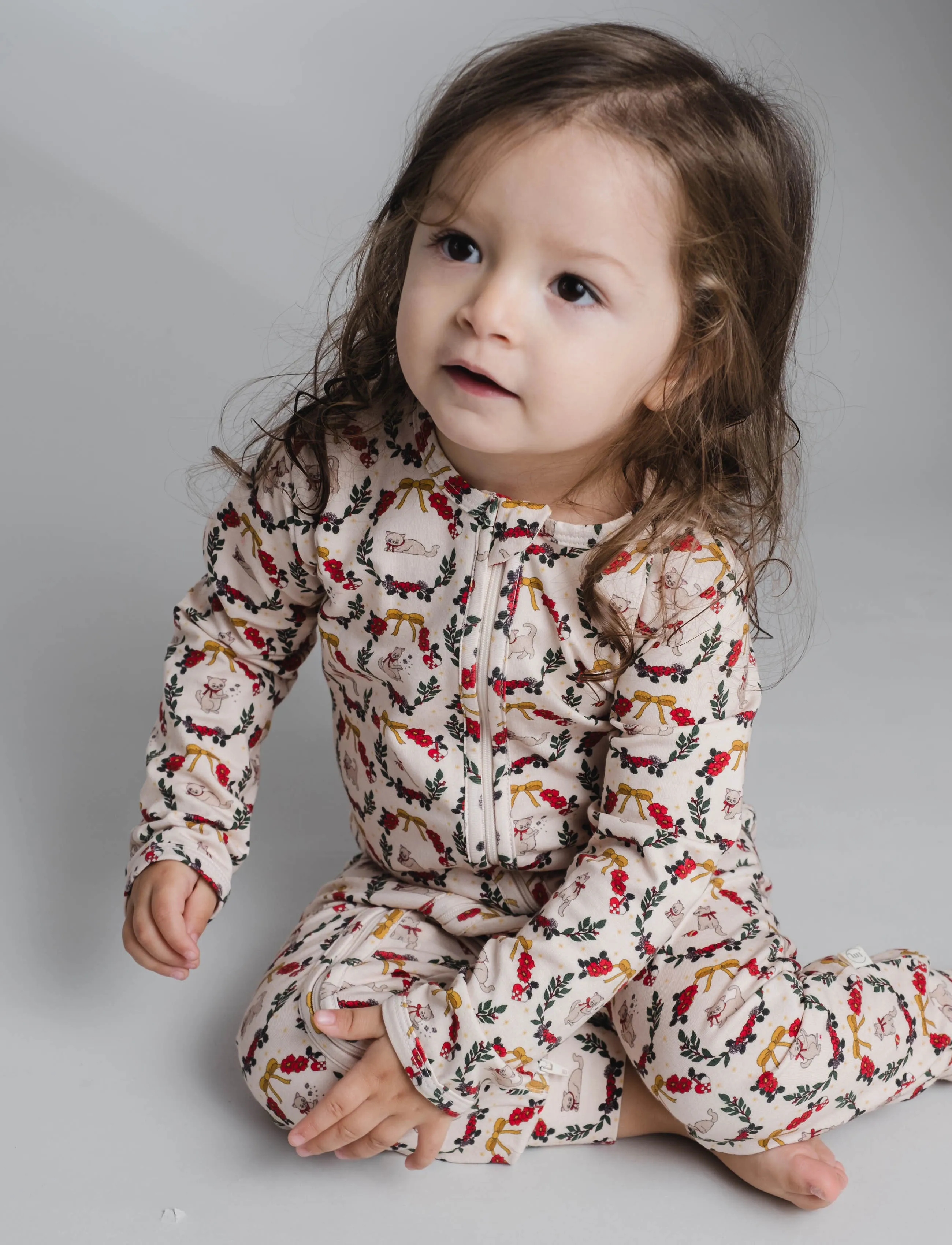 That's Mine - Elliotte onesie - natdragter - christmas wreath - 3